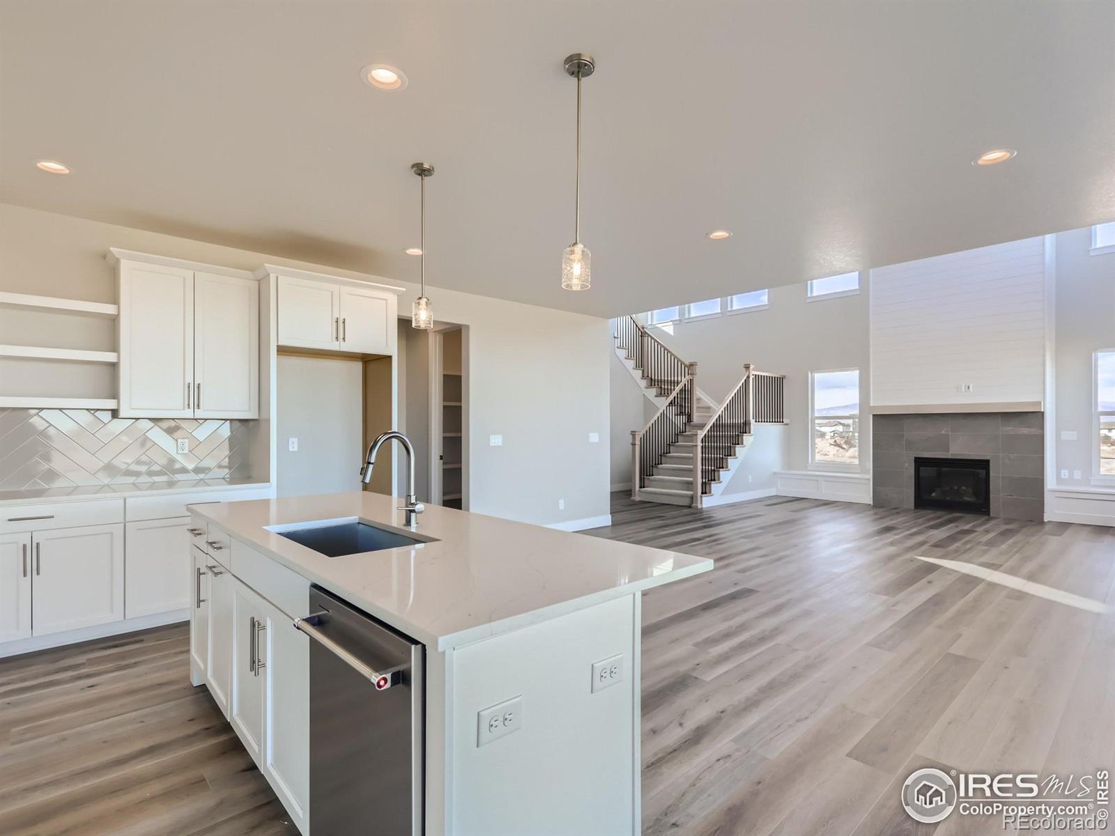 MLS Image #8 for 1848  golden sun drive,windsor, Colorado