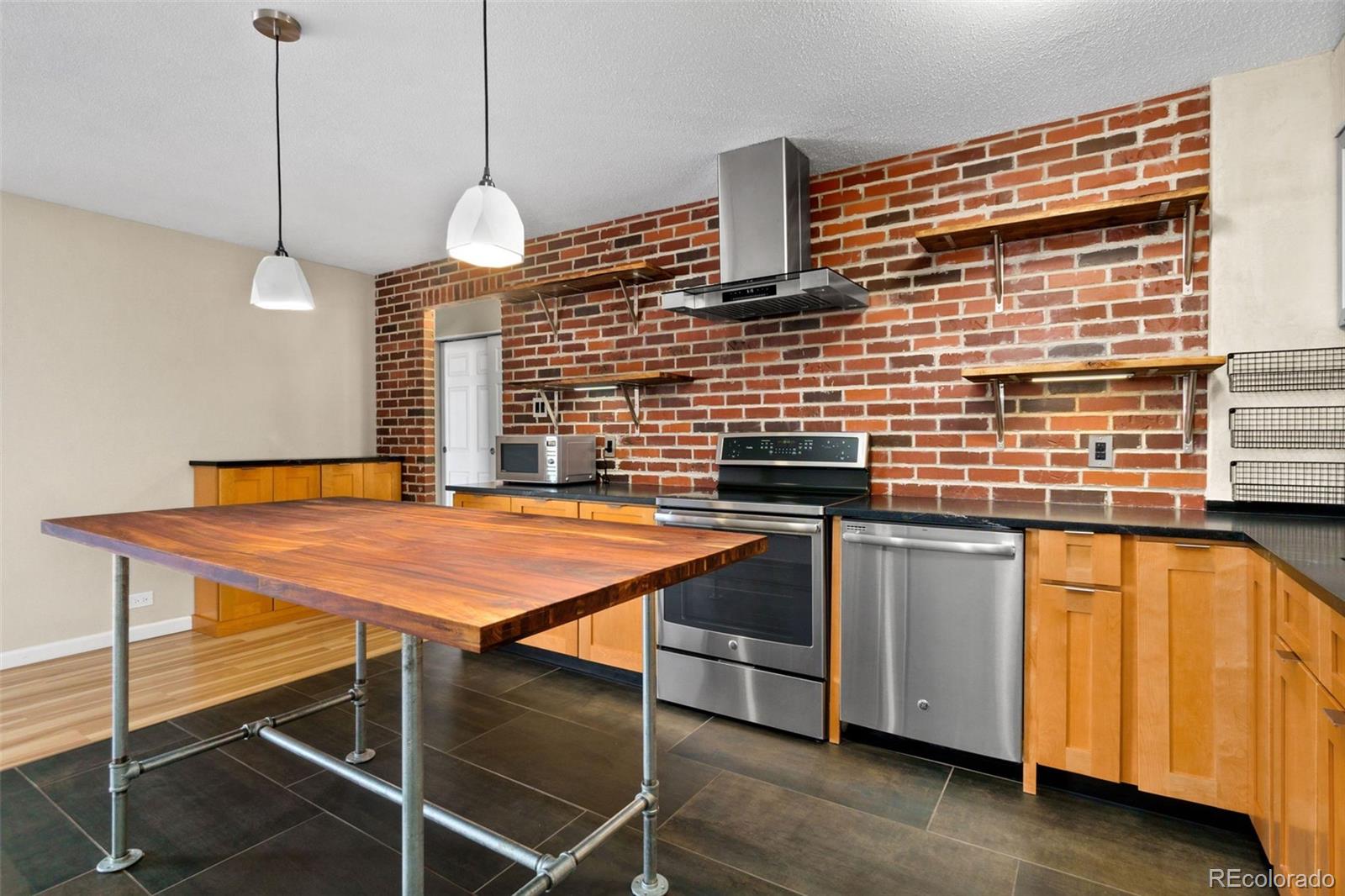 MLS Image #2 for 955  eudora street 306e,denver, Colorado