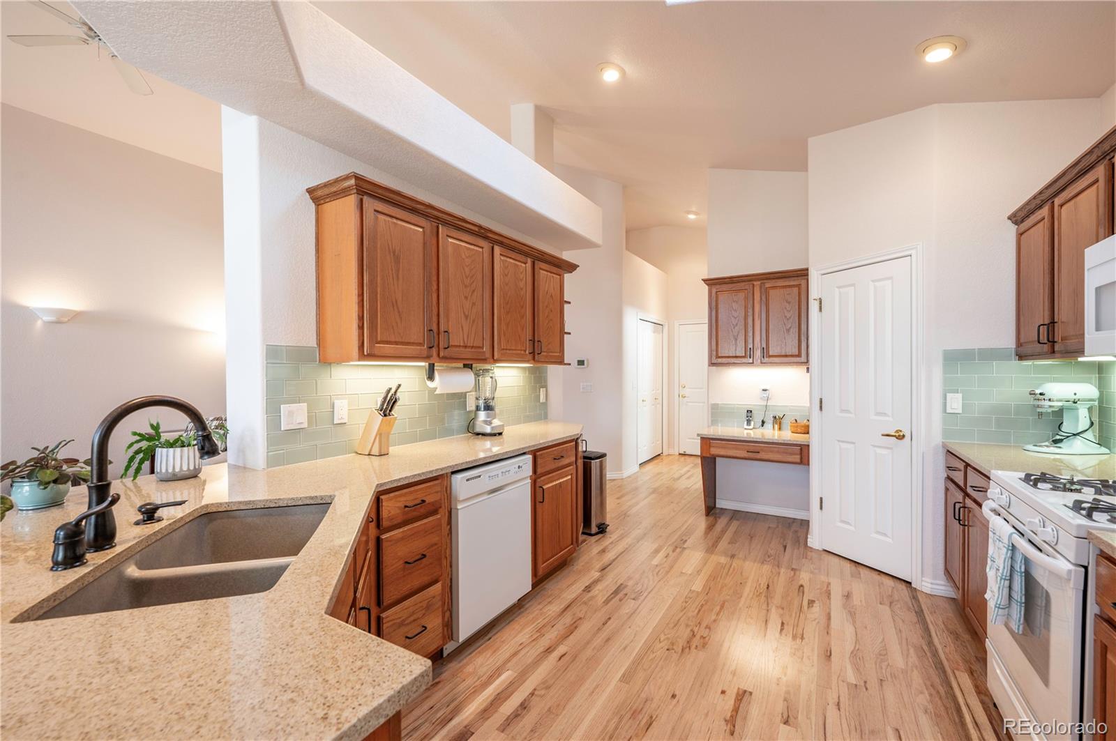 MLS Image #17 for 1044  champion circle ,longmont, Colorado