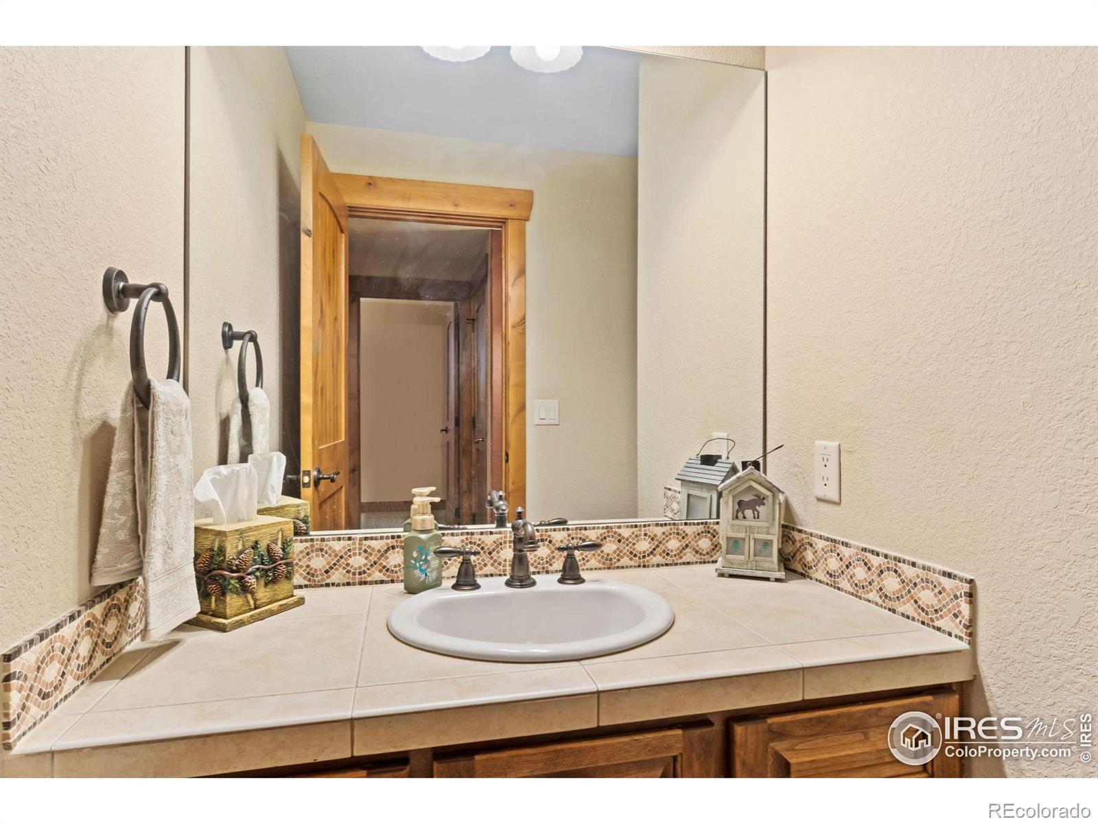 MLS Image #25 for 895  deer meadow drive,loveland, Colorado