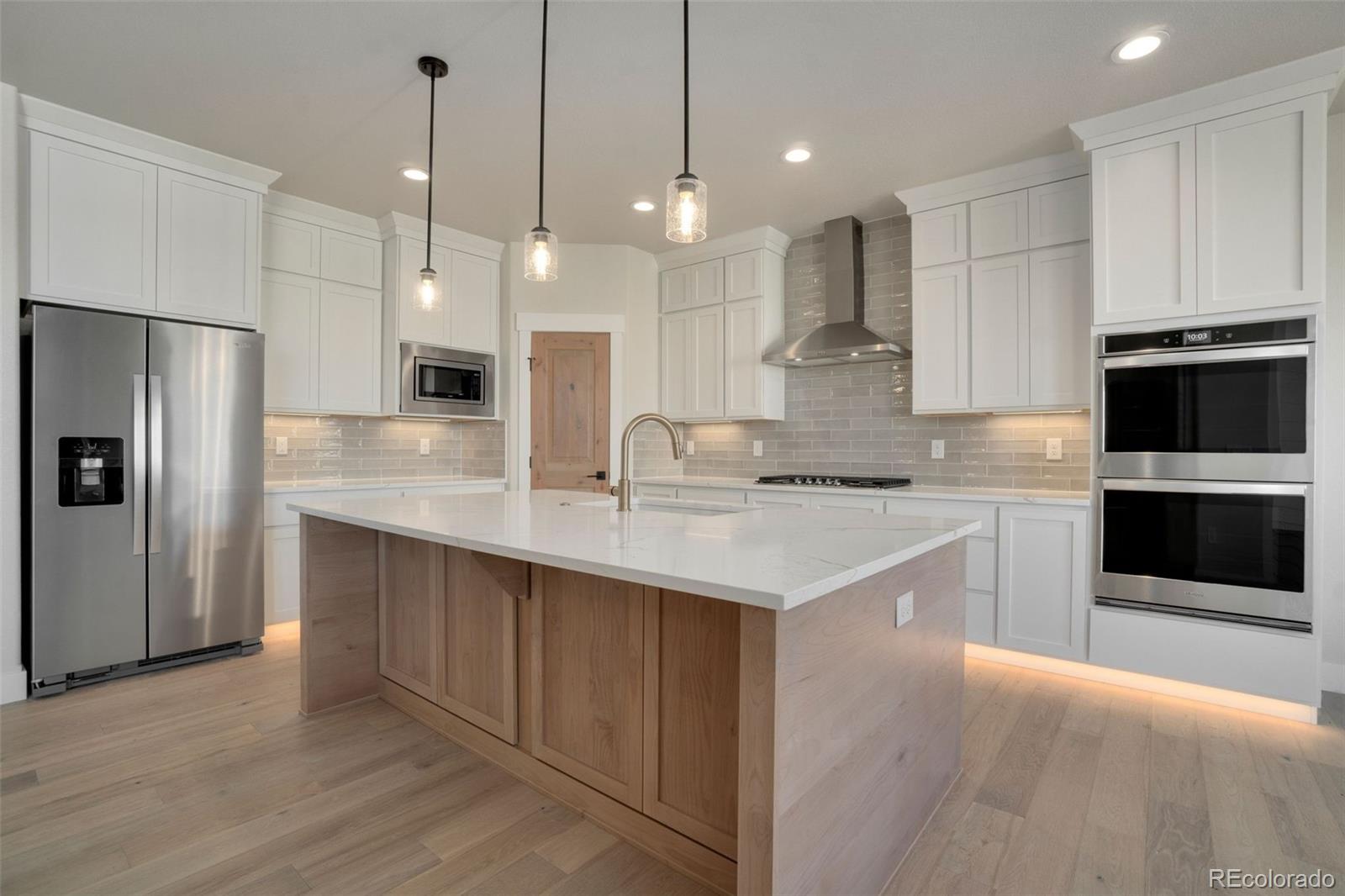 MLS Image #10 for 23845 e river front drive,aurora, Colorado