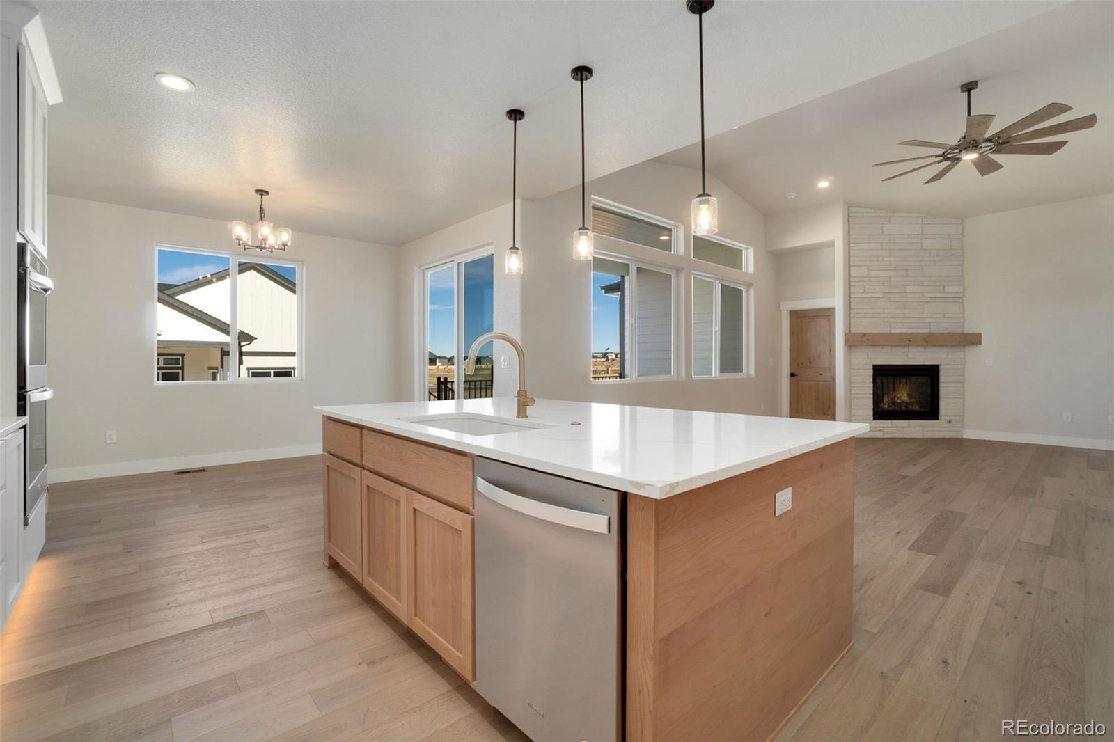 MLS Image #14 for 23845 e river front drive,aurora, Colorado