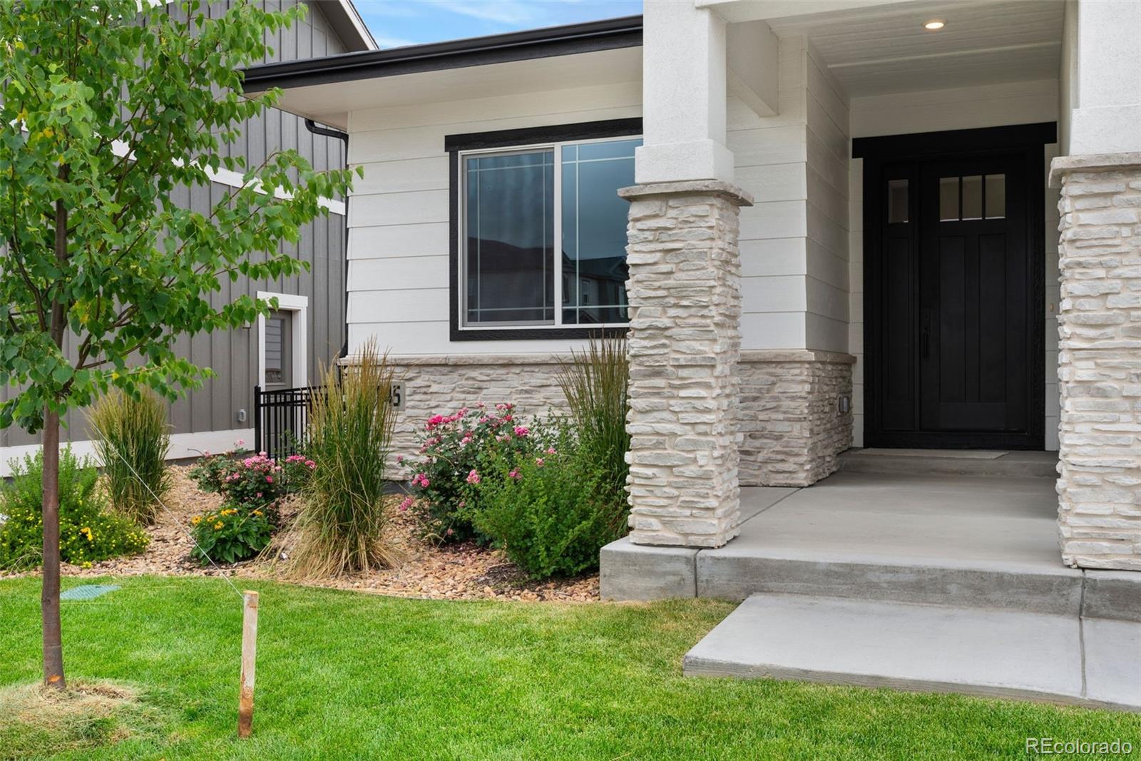 MLS Image #3 for 23845 e river front drive,aurora, Colorado
