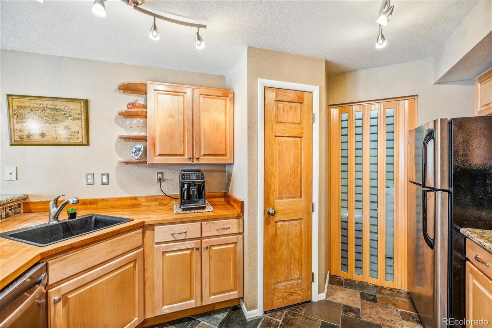 MLS Image #16 for 6001 s yosemite street,greenwood village, Colorado