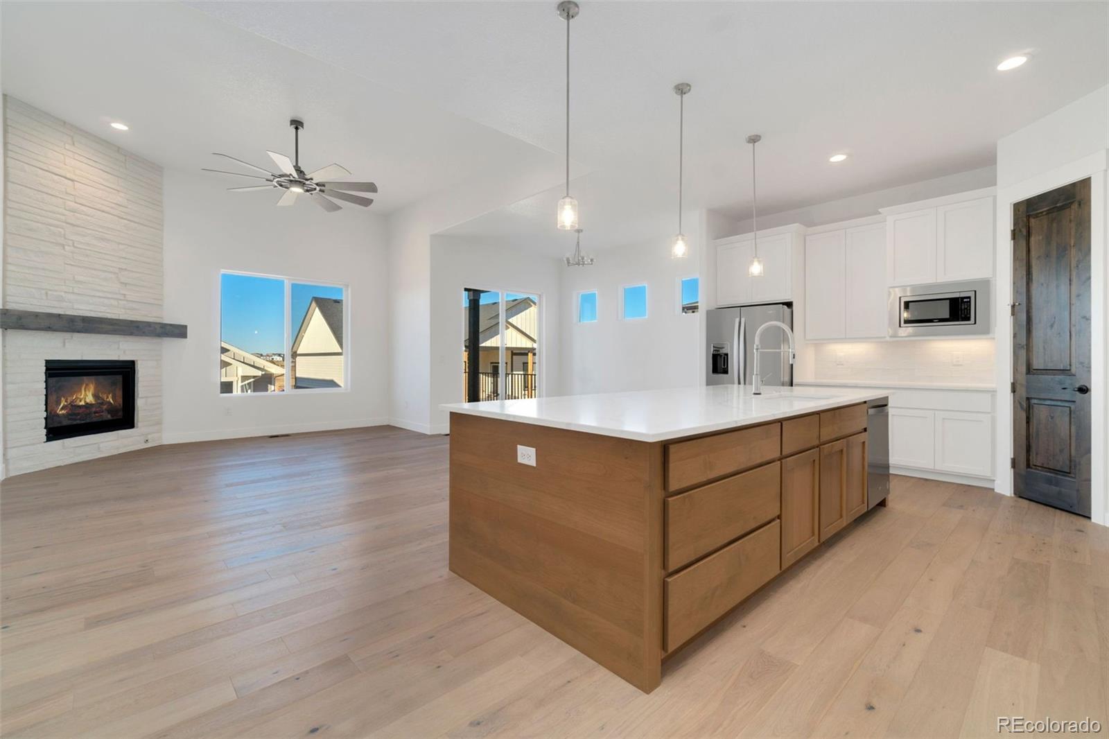 MLS Image #7 for 23835 e river front drive,aurora, Colorado
