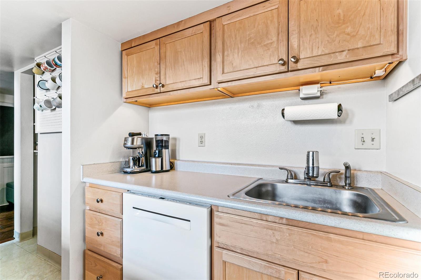 MLS Image #23 for 108 w byers place,denver, Colorado