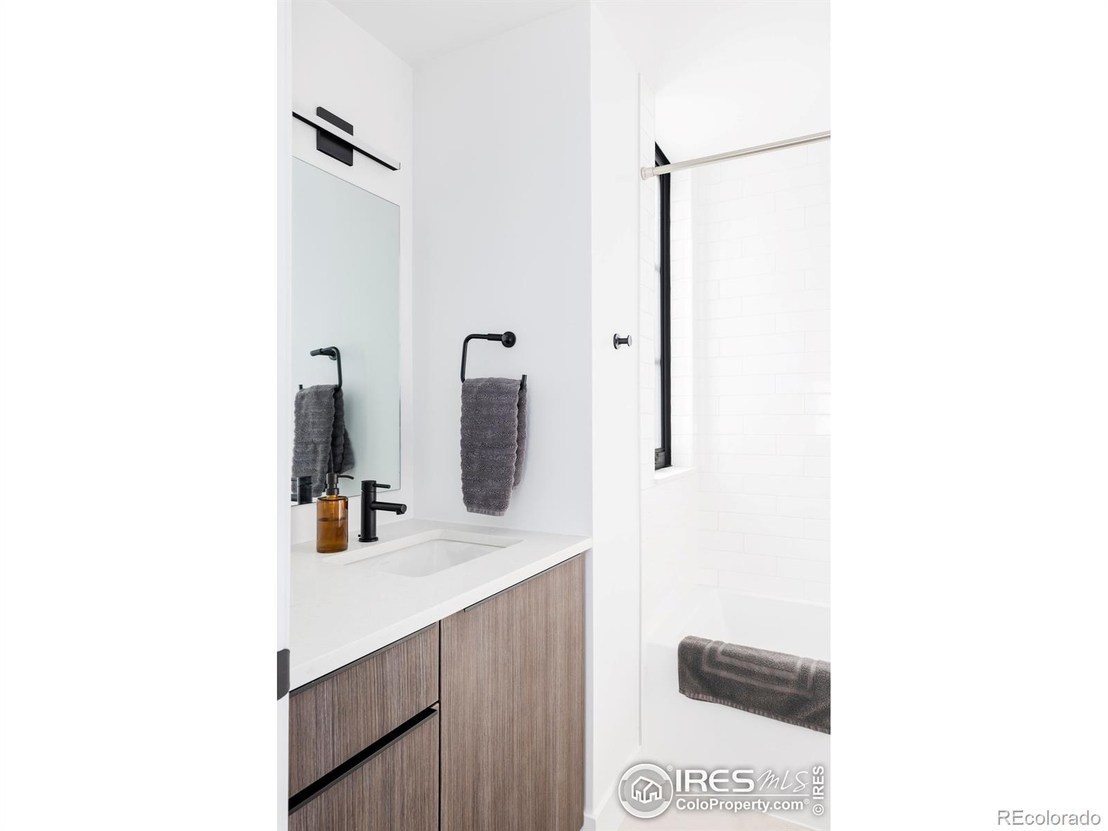 MLS Image #23 for 2128  pearl street,boulder, Colorado