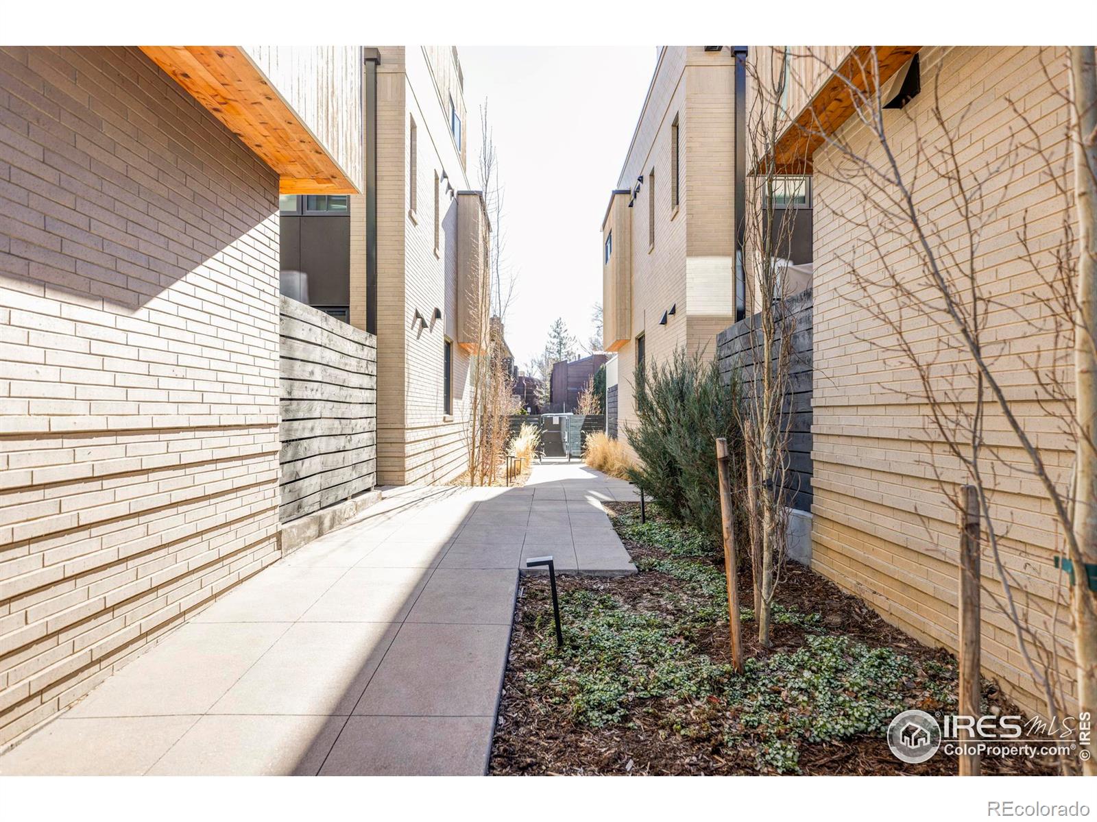 MLS Image #37 for 2128  pearl street,boulder, Colorado