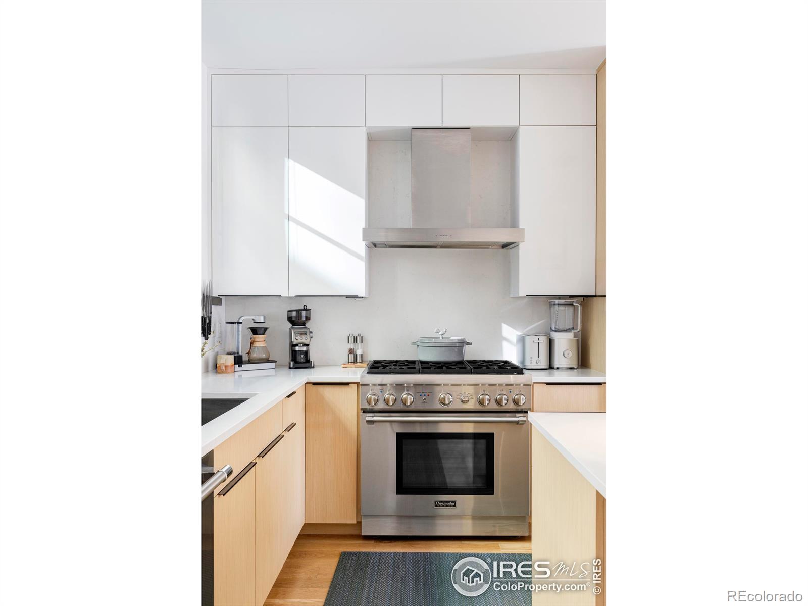 MLS Image #7 for 2128  pearl street,boulder, Colorado