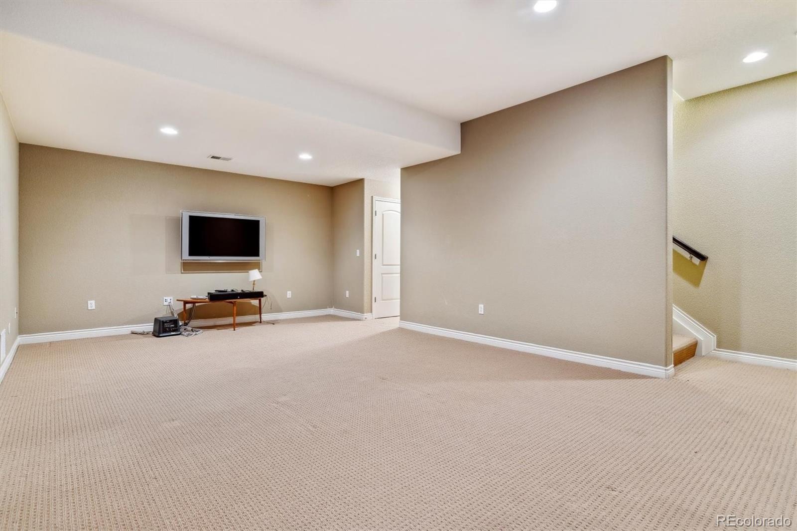 MLS Image #25 for 915  ulster way,denver, Colorado