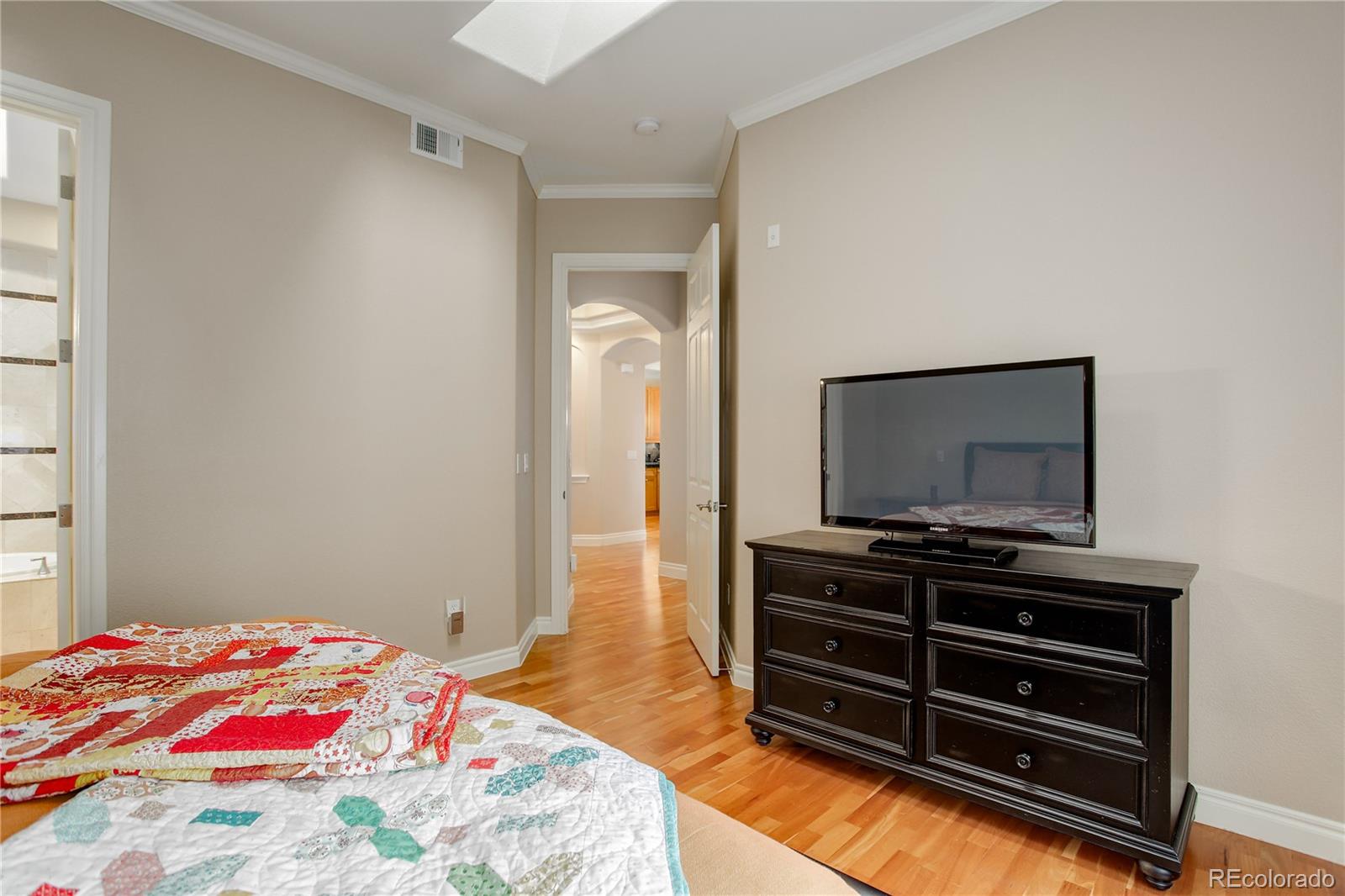 MLS Image #18 for 40  madison street 303,denver, Colorado