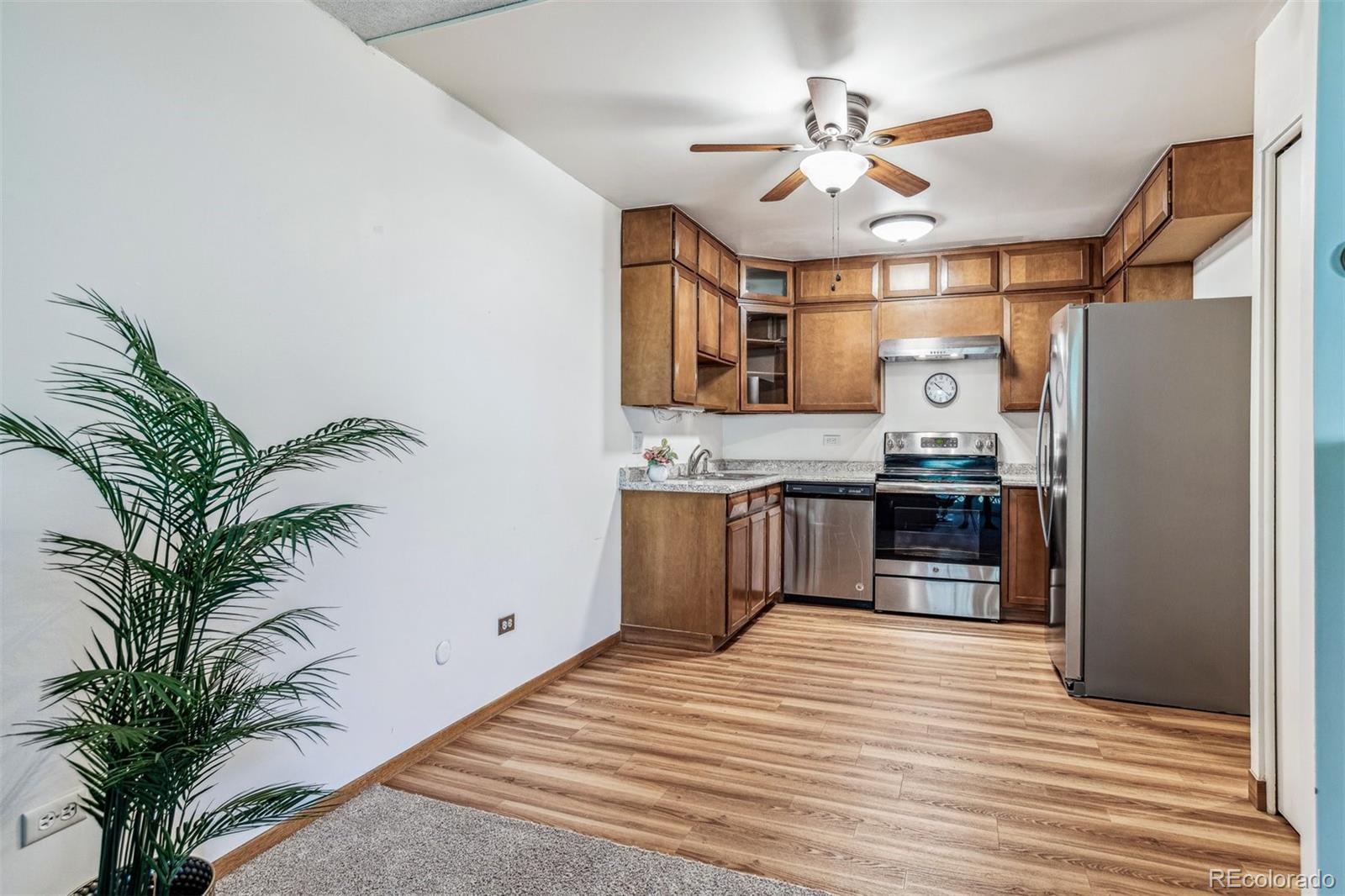 MLS Image #2 for 585 s alton way,denver, Colorado