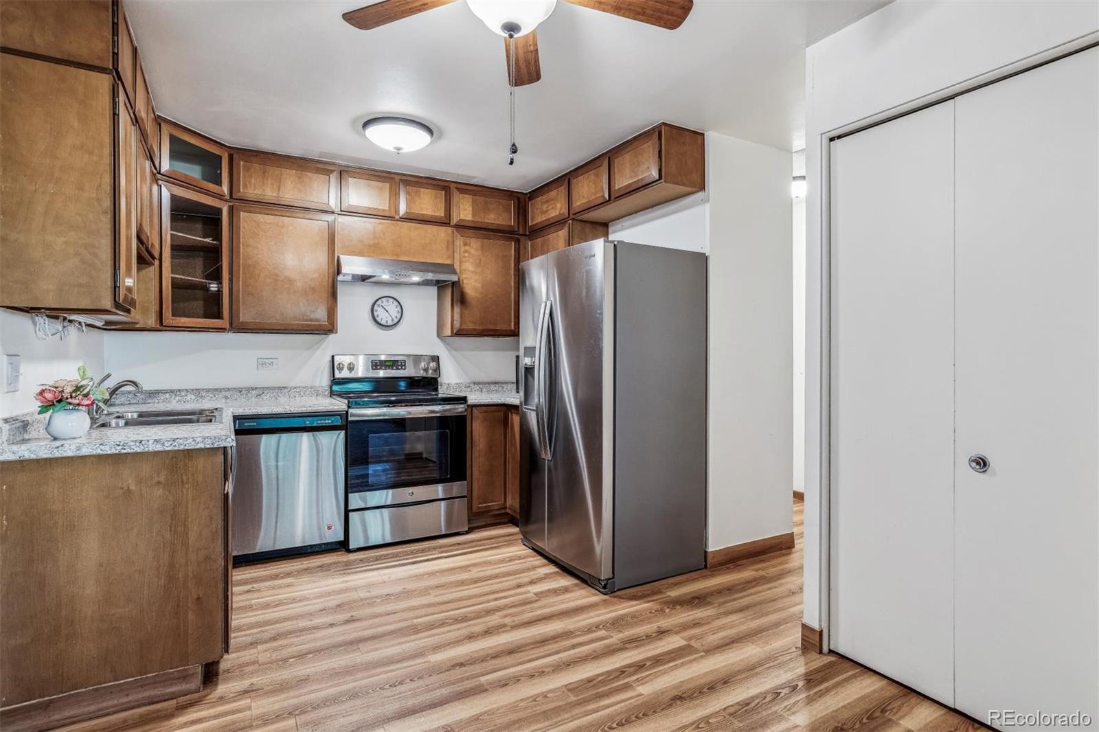 MLS Image #3 for 585 s alton way,denver, Colorado