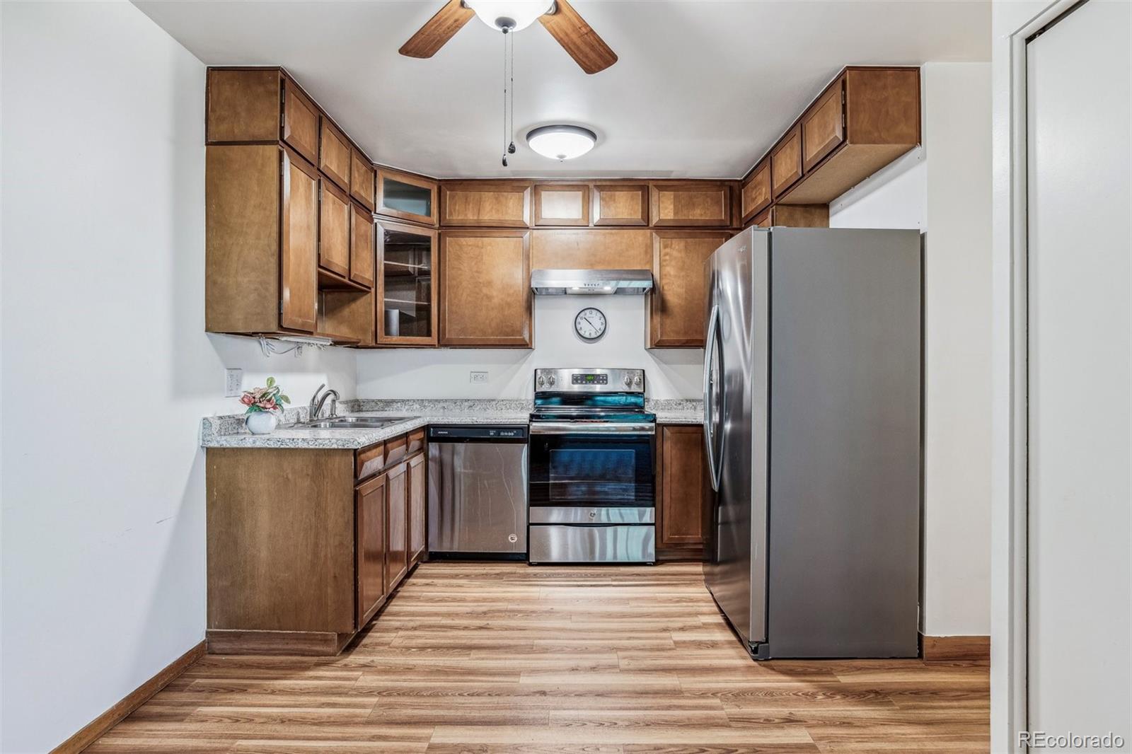 MLS Image #4 for 585 s alton way,denver, Colorado