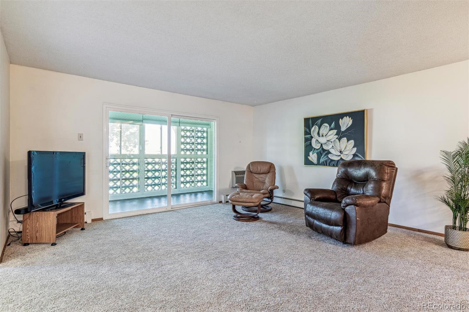 MLS Image #6 for 585 s alton way,denver, Colorado