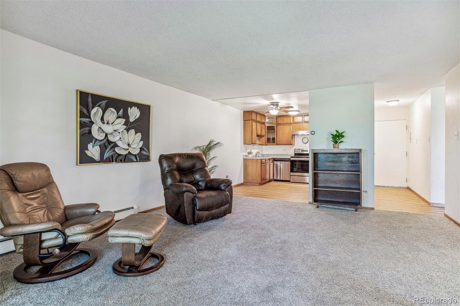 MLS Image #8 for 585 s alton way,denver, Colorado