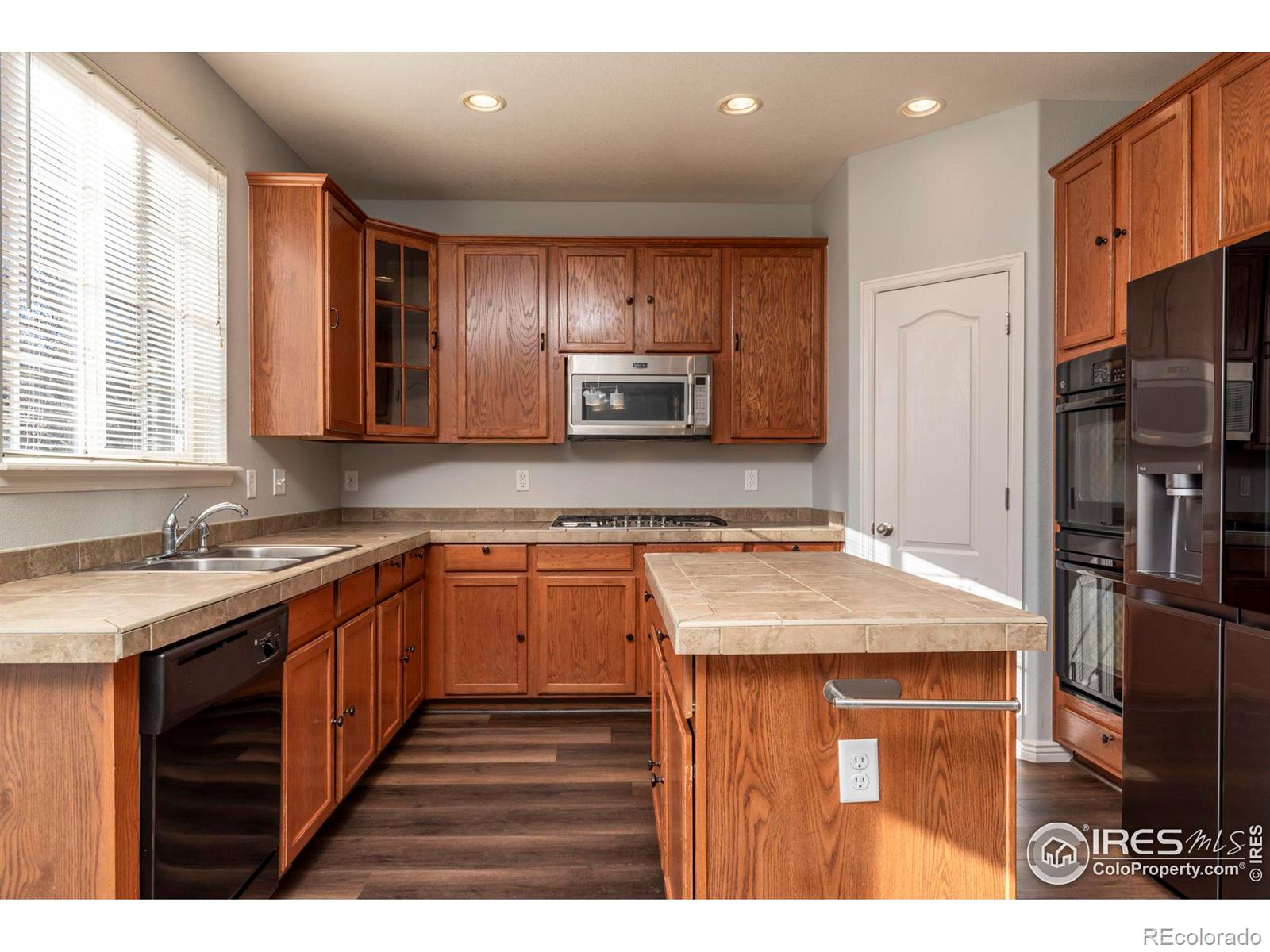 MLS Image #4 for 1334  mathews way,erie, Colorado