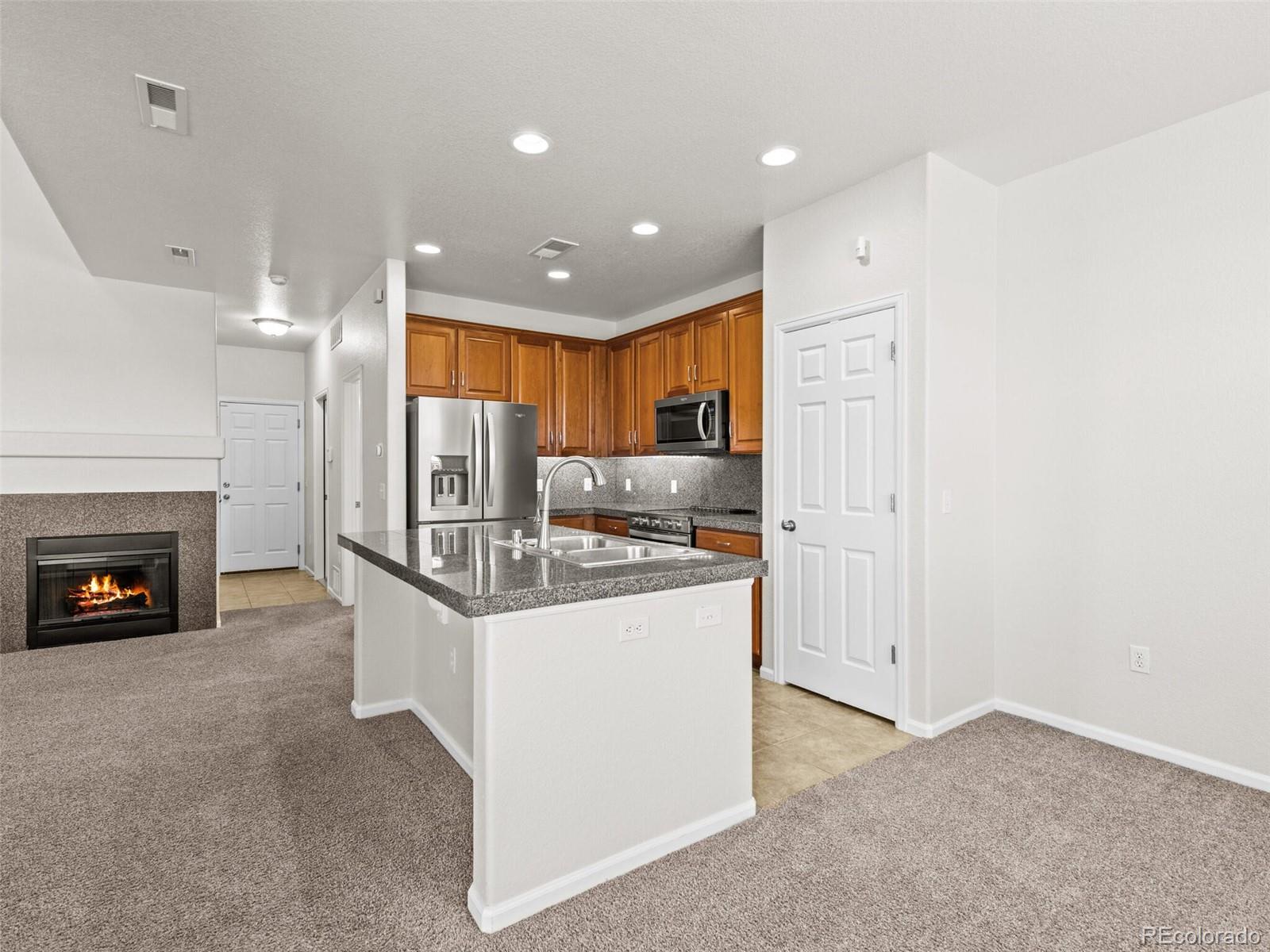 MLS Image #9 for 3681 s perth circle 104,aurora, Colorado