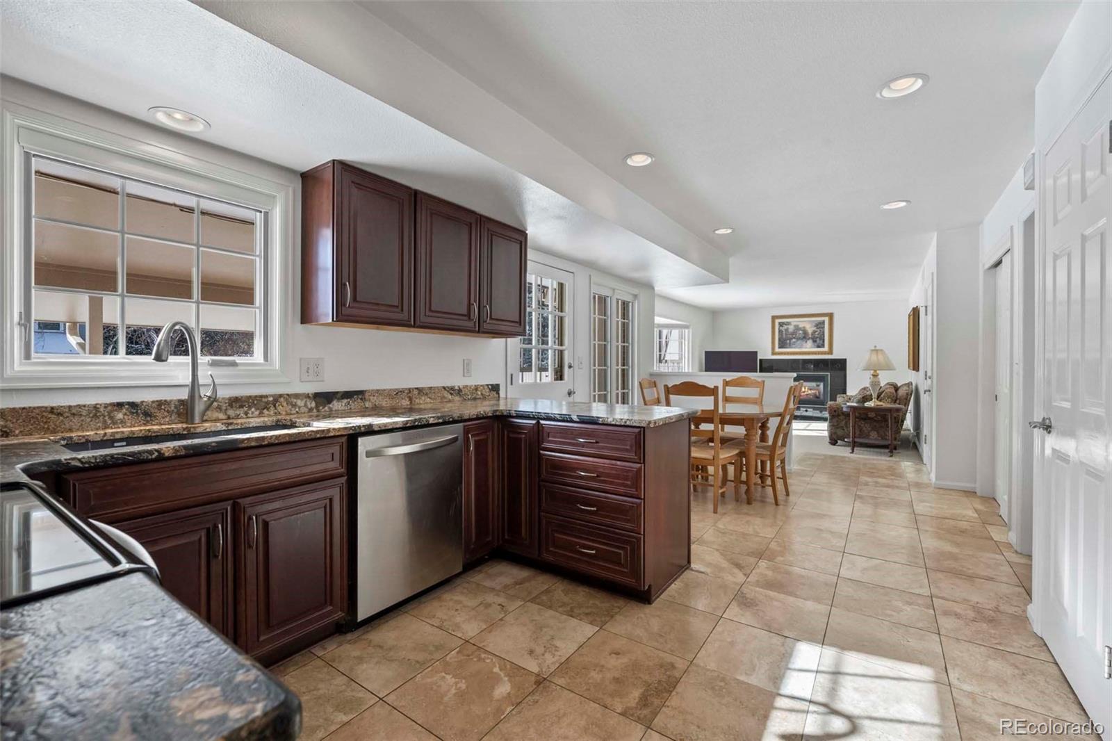 MLS Image #9 for 5476 w hinsdale place,littleton, Colorado