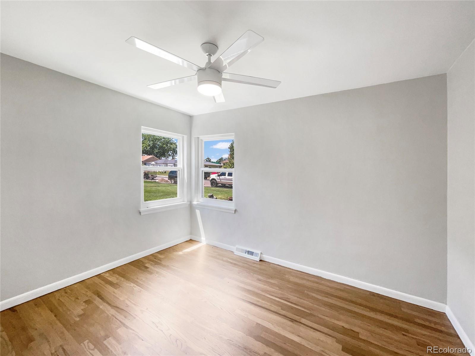 MLS Image #4 for 5040  eliot street,denver, Colorado