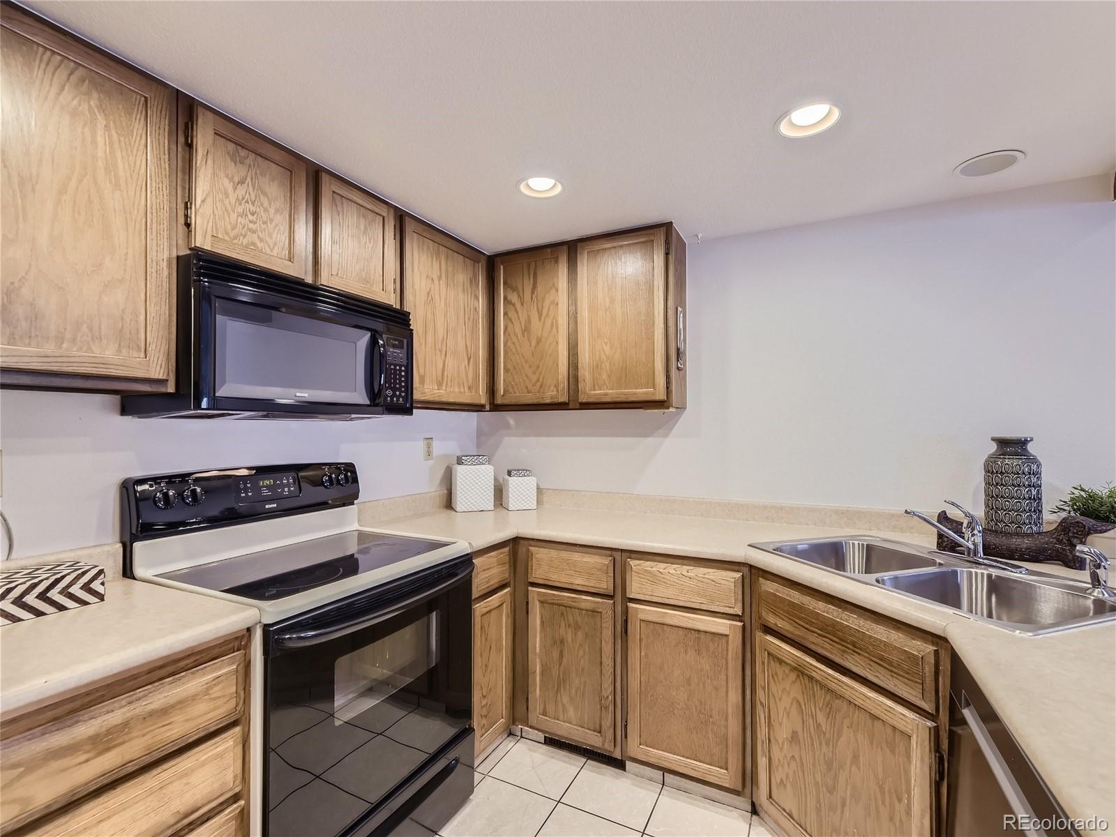 MLS Image #8 for 2685 s dayton way,denver, Colorado