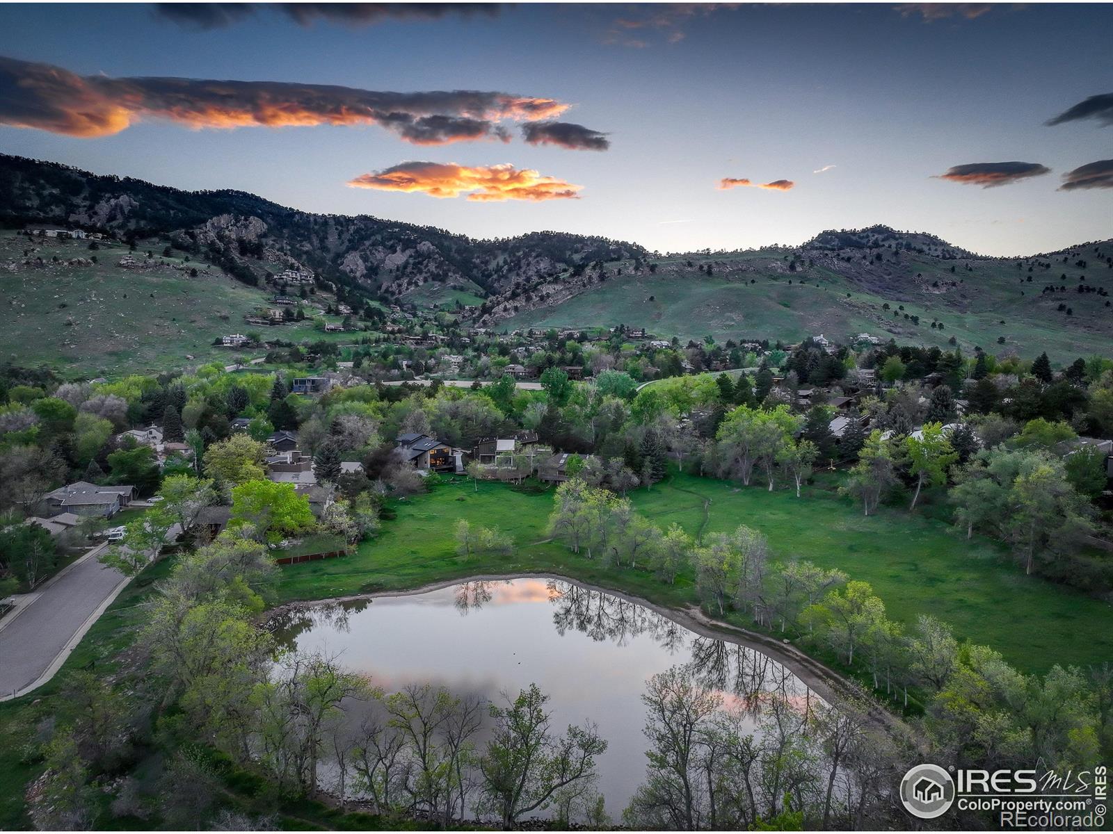 MLS Image #4 for 547  linden park drive,boulder, Colorado