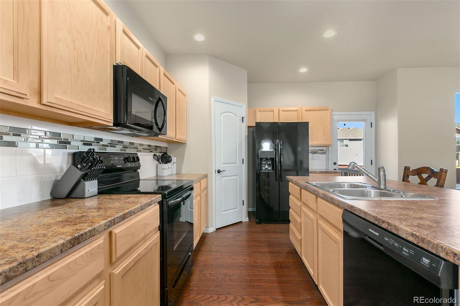 MLS Image #9 for 2075  moon rise drive,windsor, Colorado