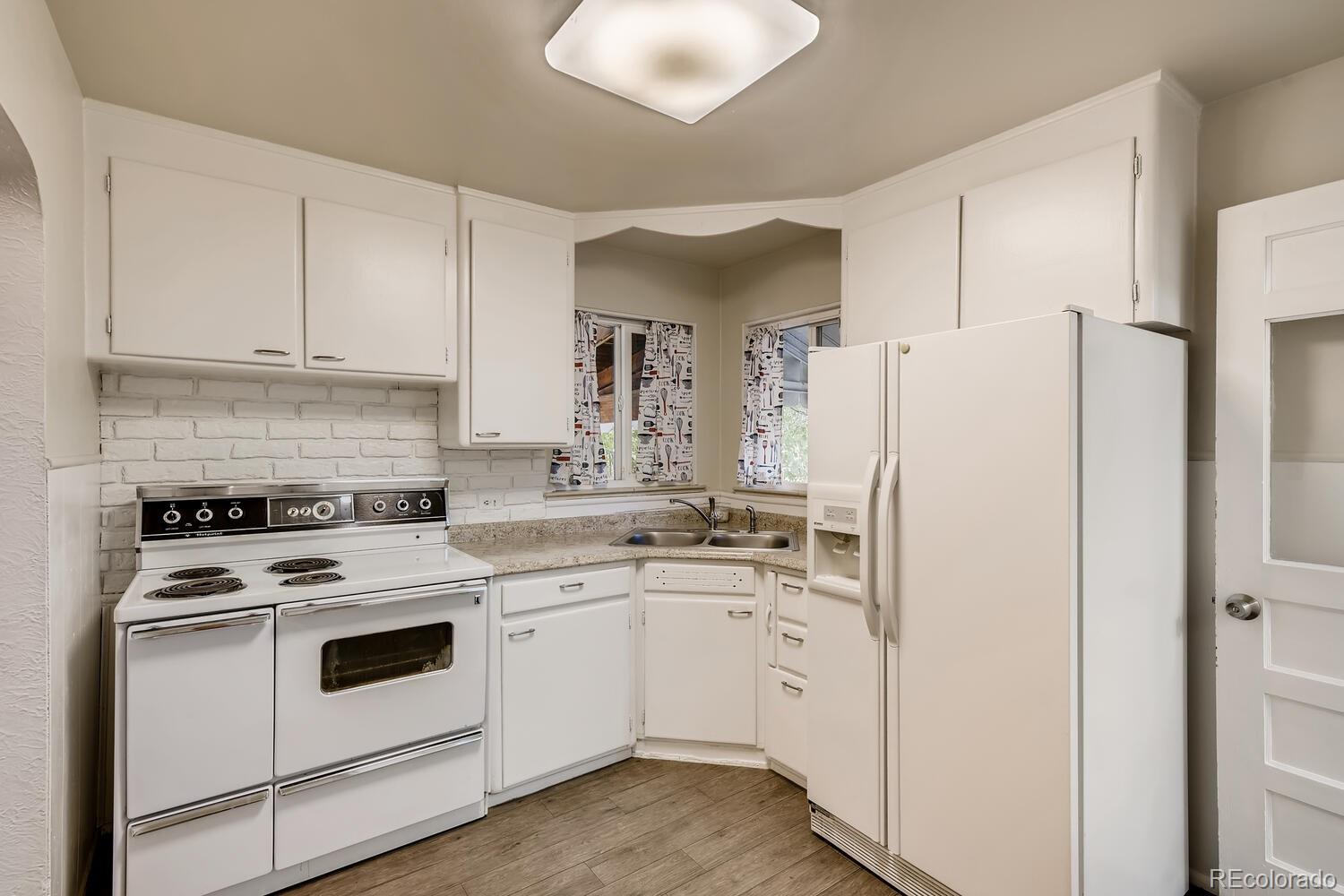 MLS Image #9 for 3139 s emerson street,englewood, Colorado