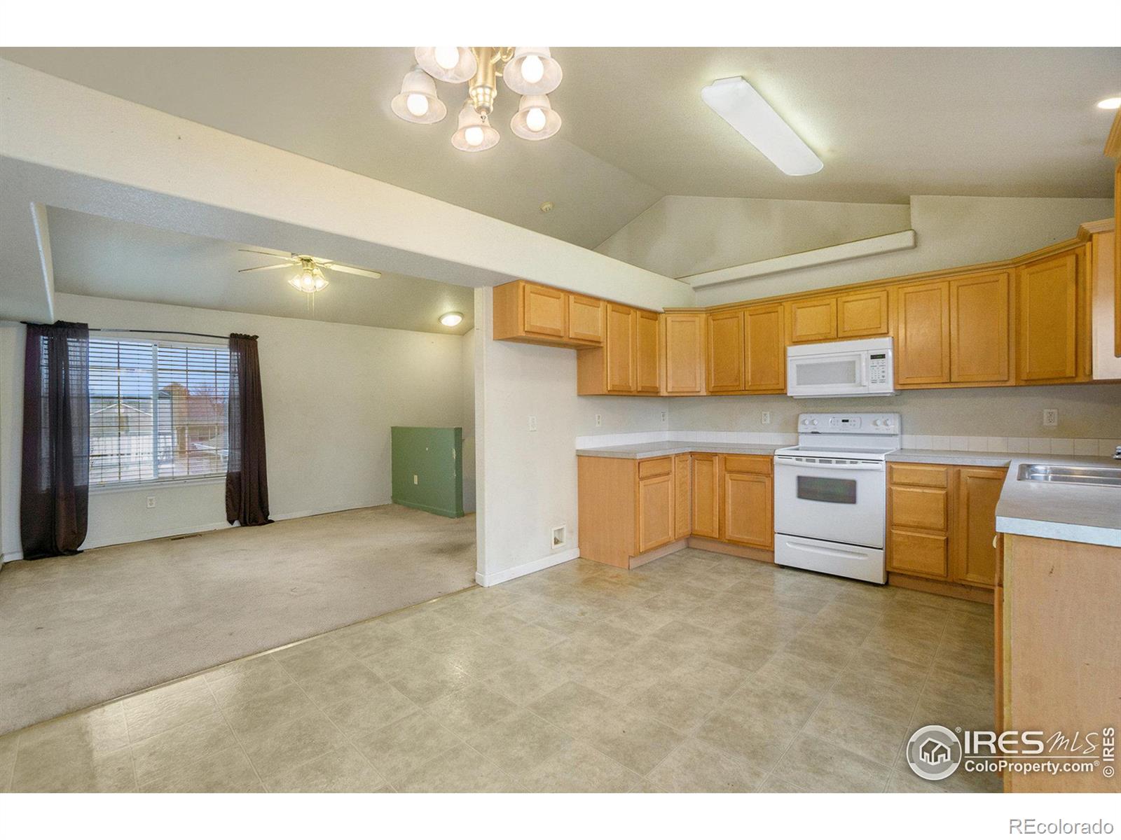 MLS Image #2 for 2814  40th avenue,greeley, Colorado