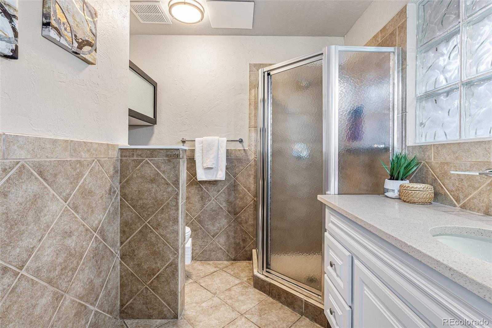 MLS Image #27 for 7044 e ohio drive,denver, Colorado