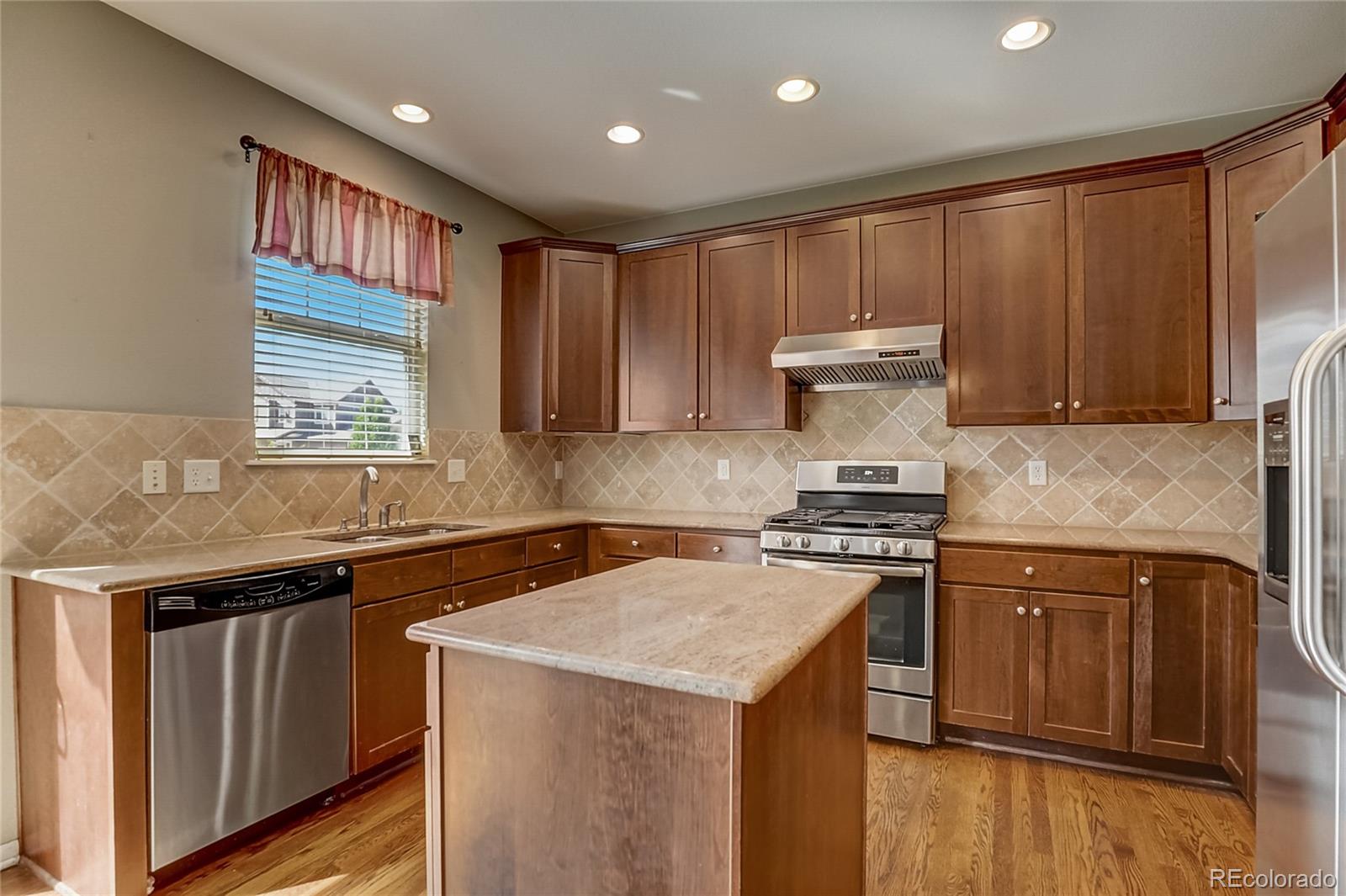 MLS Image #8 for 1253  graham circle,erie, Colorado