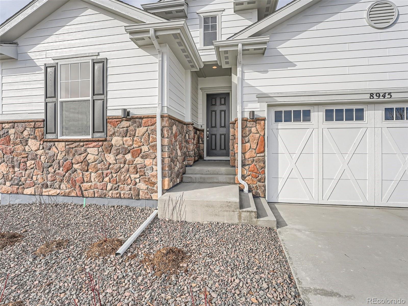 MLS Image #2 for 8945 s riviera way,aurora, Colorado