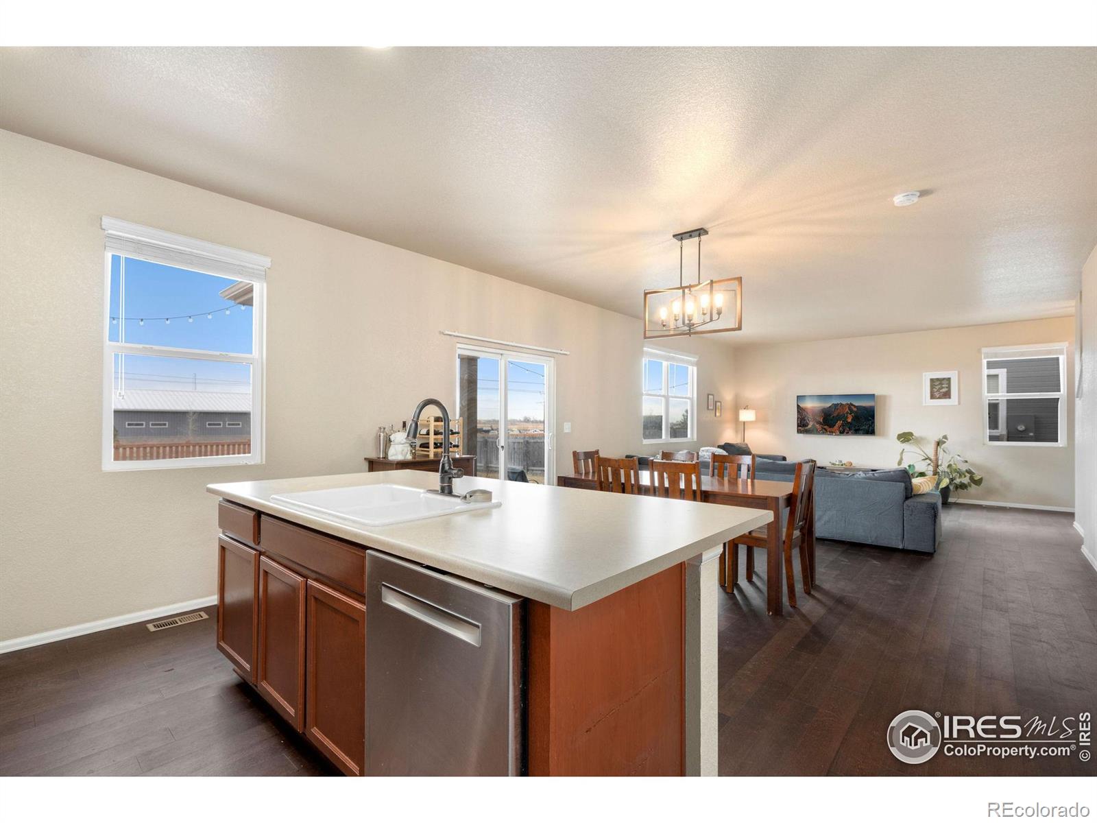 MLS Image #8 for 1554  highfield drive,windsor, Colorado