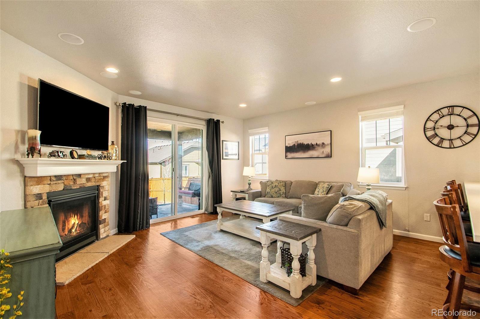 MLS Image #8 for 215 s jamestown way,aurora, Colorado