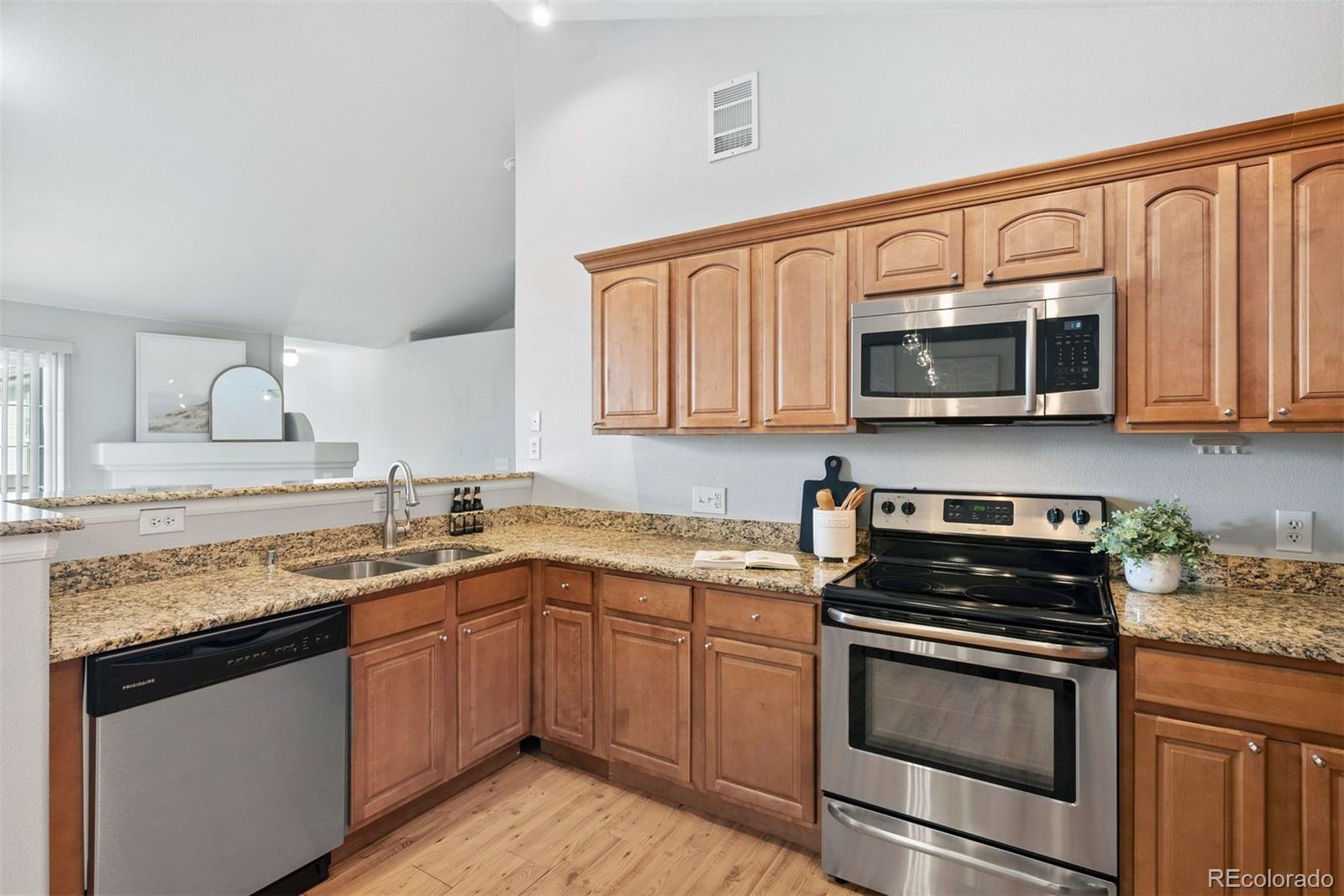 MLS Image #13 for 3291 e 103rd place,thornton, Colorado