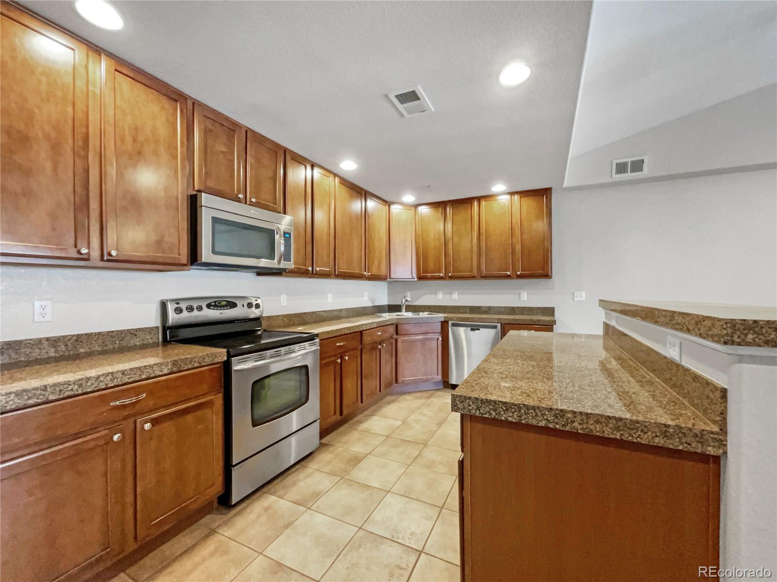 MLS Image #10 for 6253  kilmer loop,arvada, Colorado