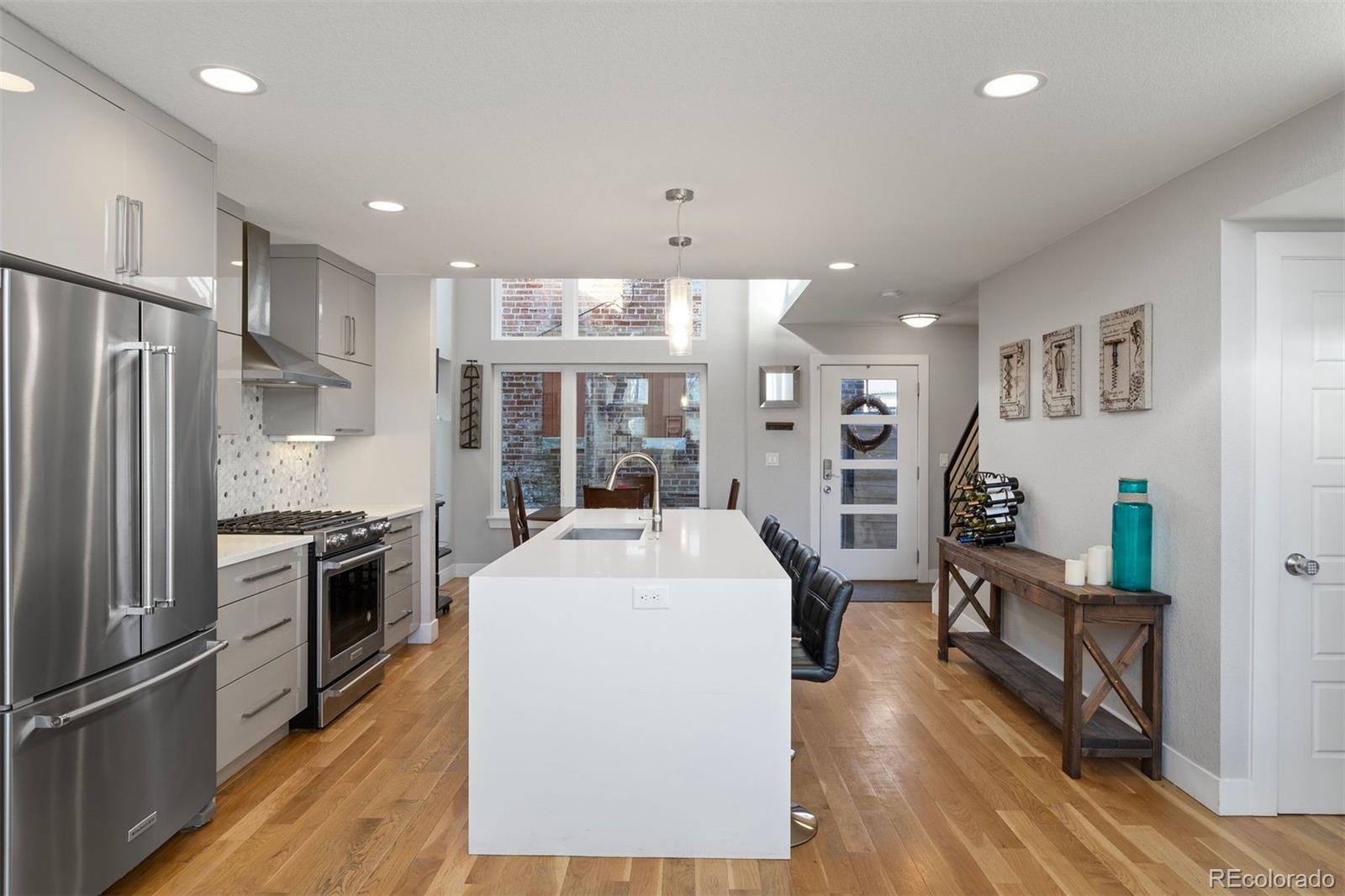 MLS Image #9 for 315 s pennsylvania street,denver, Colorado