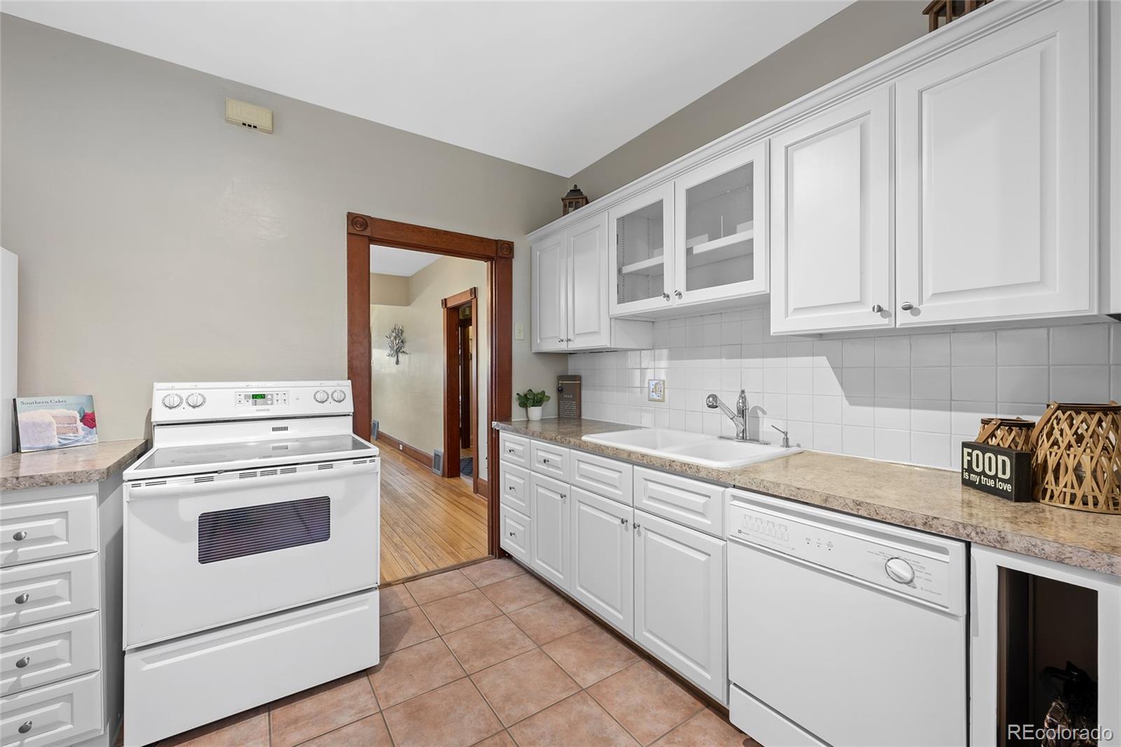 MLS Image #17 for 3439 w 30th avenue,denver, Colorado