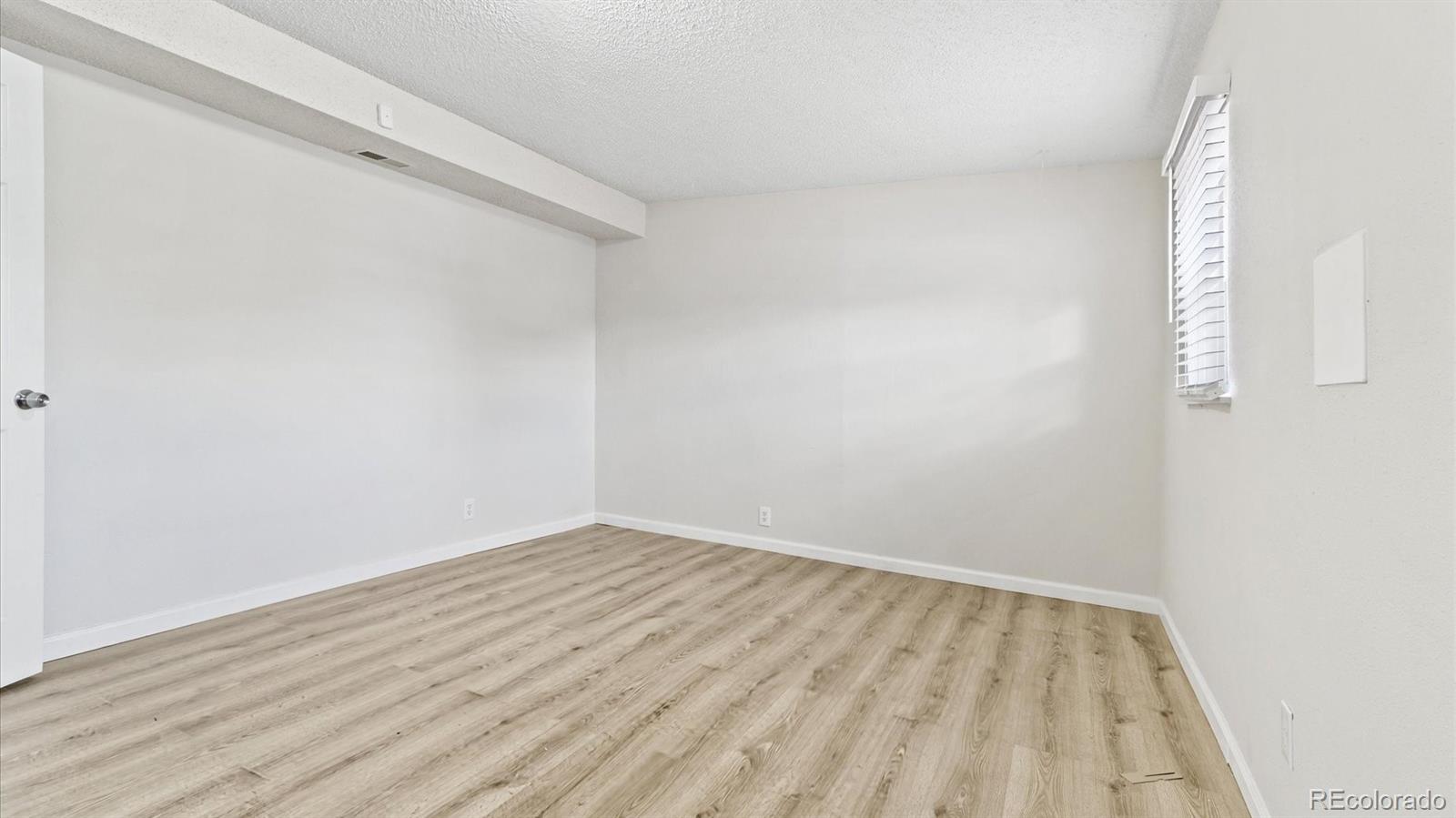 MLS Image #18 for 5151  dillon street,denver, Colorado