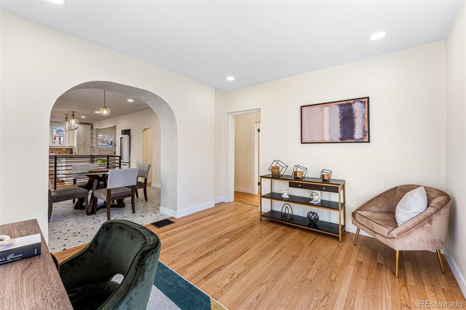 MLS Image #12 for 993 s ogden street,denver, Colorado