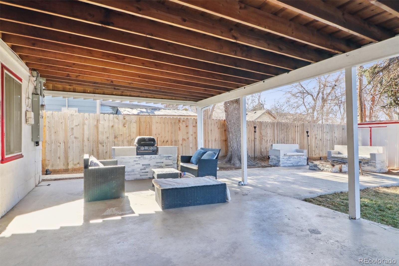 MLS Image #15 for 2801 s dahlia street,denver, Colorado