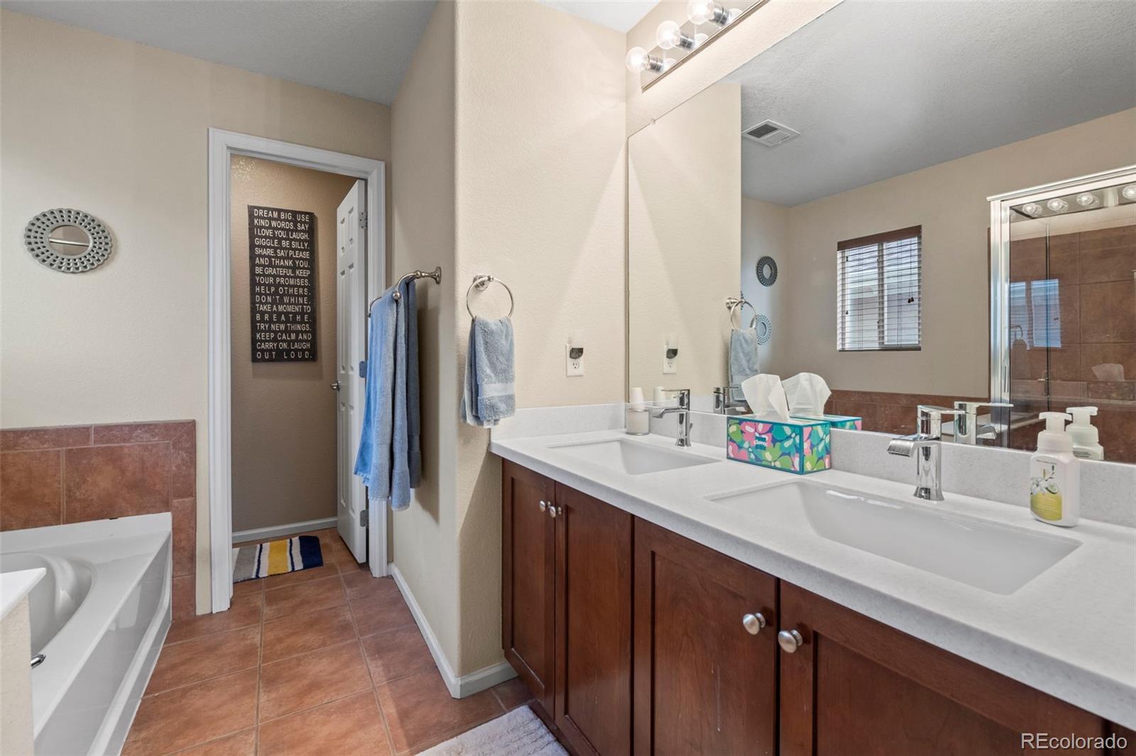 MLS Image #18 for 2530  central park boulevard,denver, Colorado