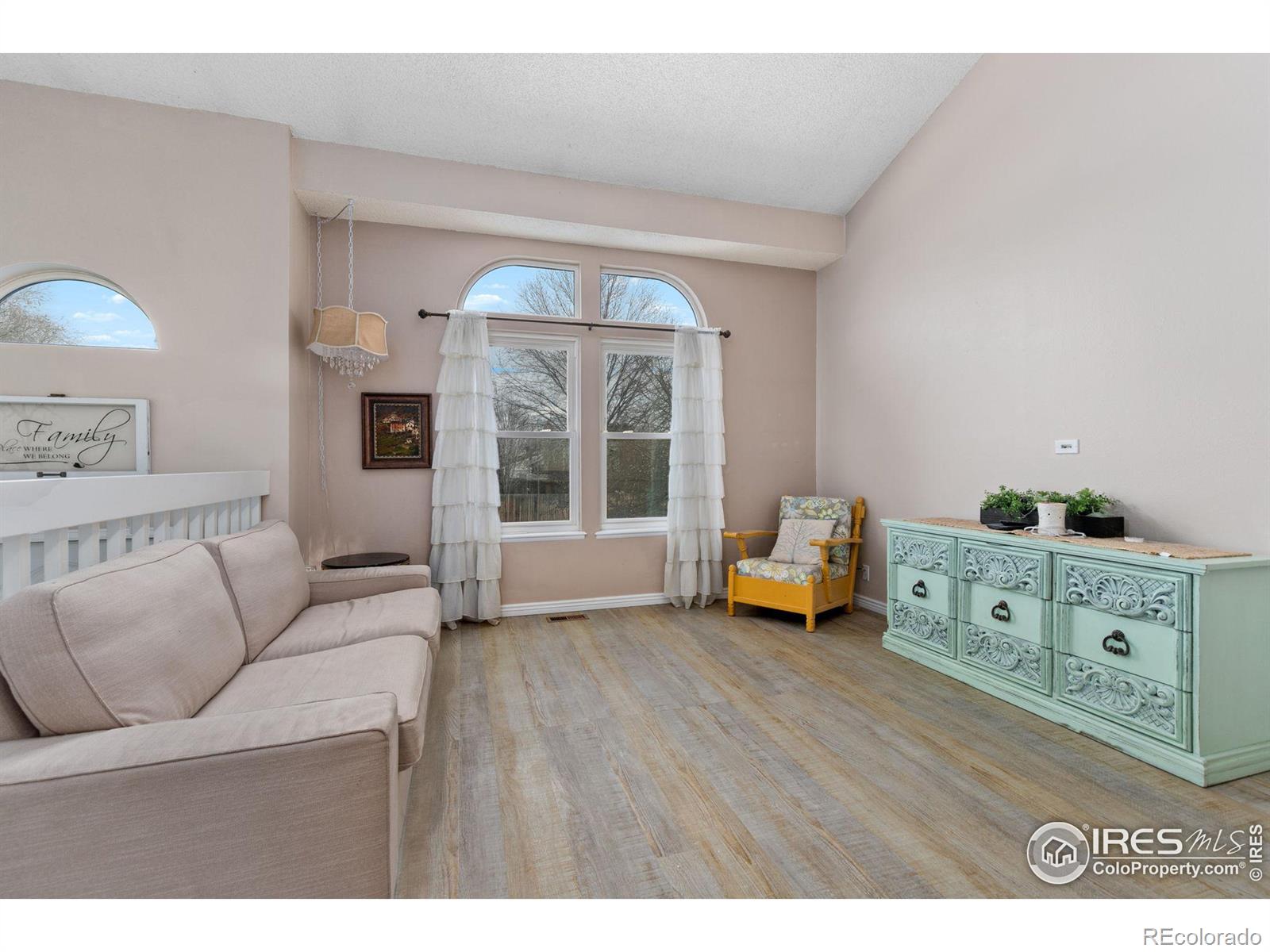 MLS Image #3 for 839  50th avenue,greeley, Colorado