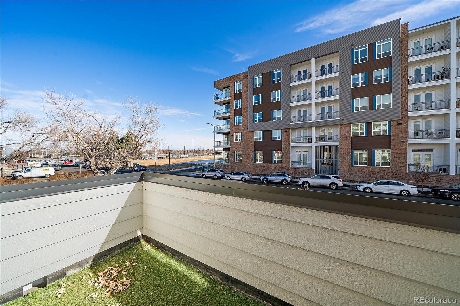 MLS Image #11 for 2169 s clermont street,denver, Colorado