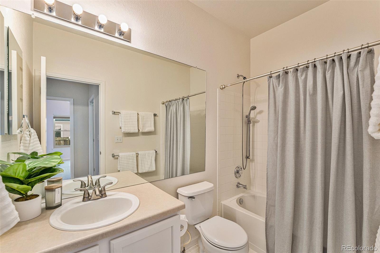 MLS Image #18 for 22463 e dorado drive,aurora, Colorado