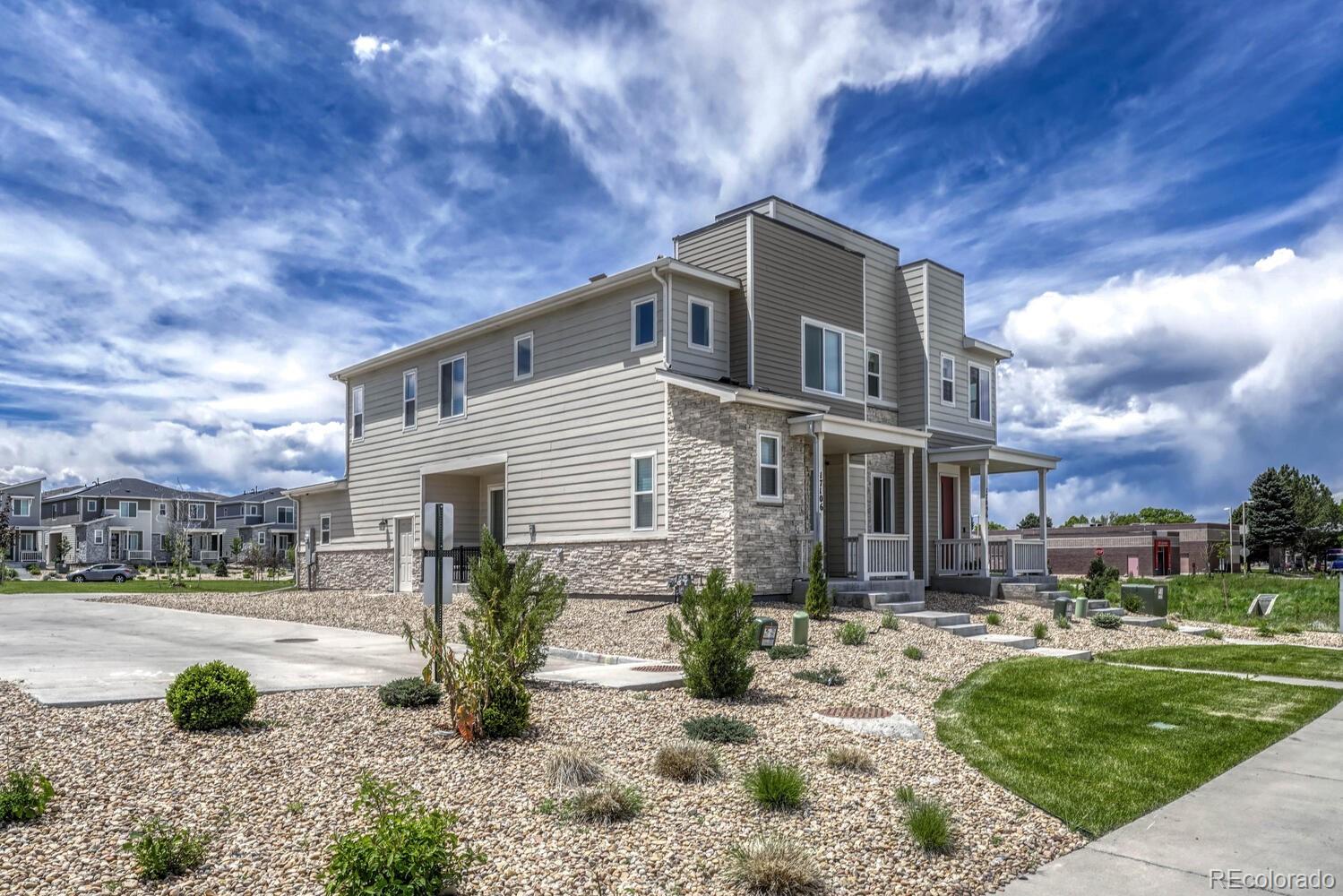 MLS Image #2 for 17096 e alameda parkway,aurora, Colorado