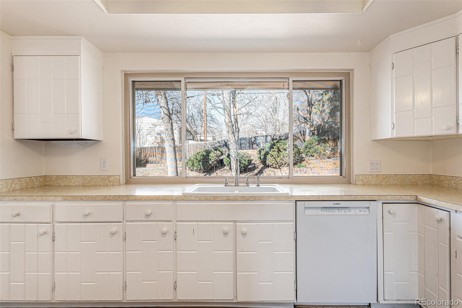 MLS Image #10 for 871 s newcombe way,lakewood, Colorado