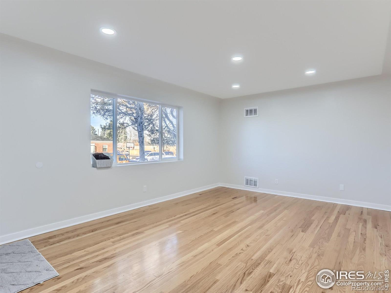 MLS Image #10 for 3280  jasmine street,denver, Colorado