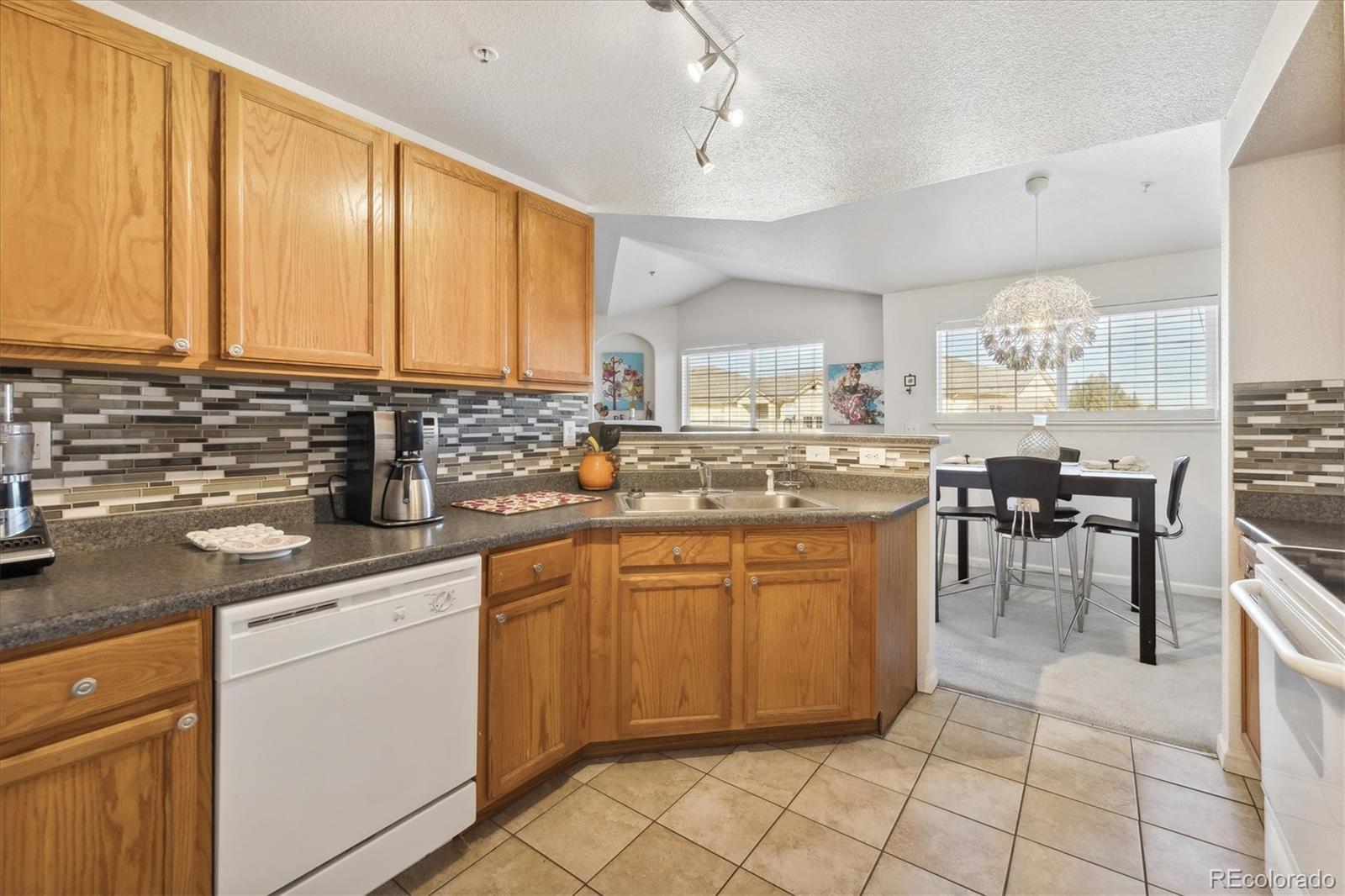 MLS Image #10 for 5704 n gibralter way,aurora, Colorado