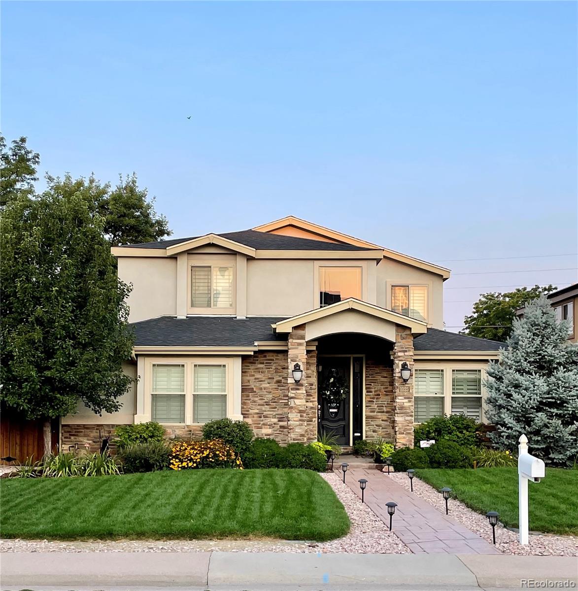 MLS Image #3 for 1025 s locust street,denver, Colorado